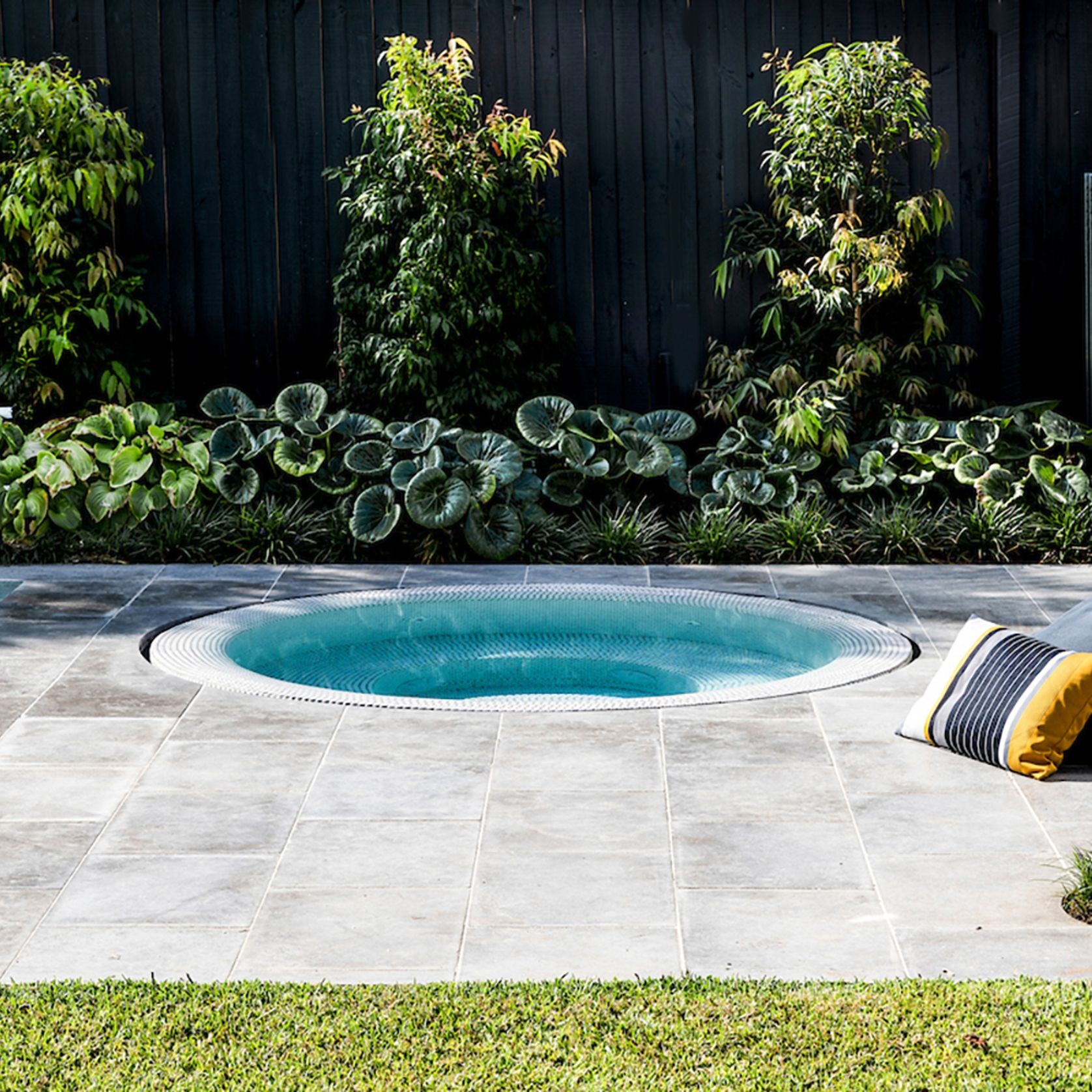 Pietra Grigio Limestone Paving, Tiles & Pool Coping gallery detail image