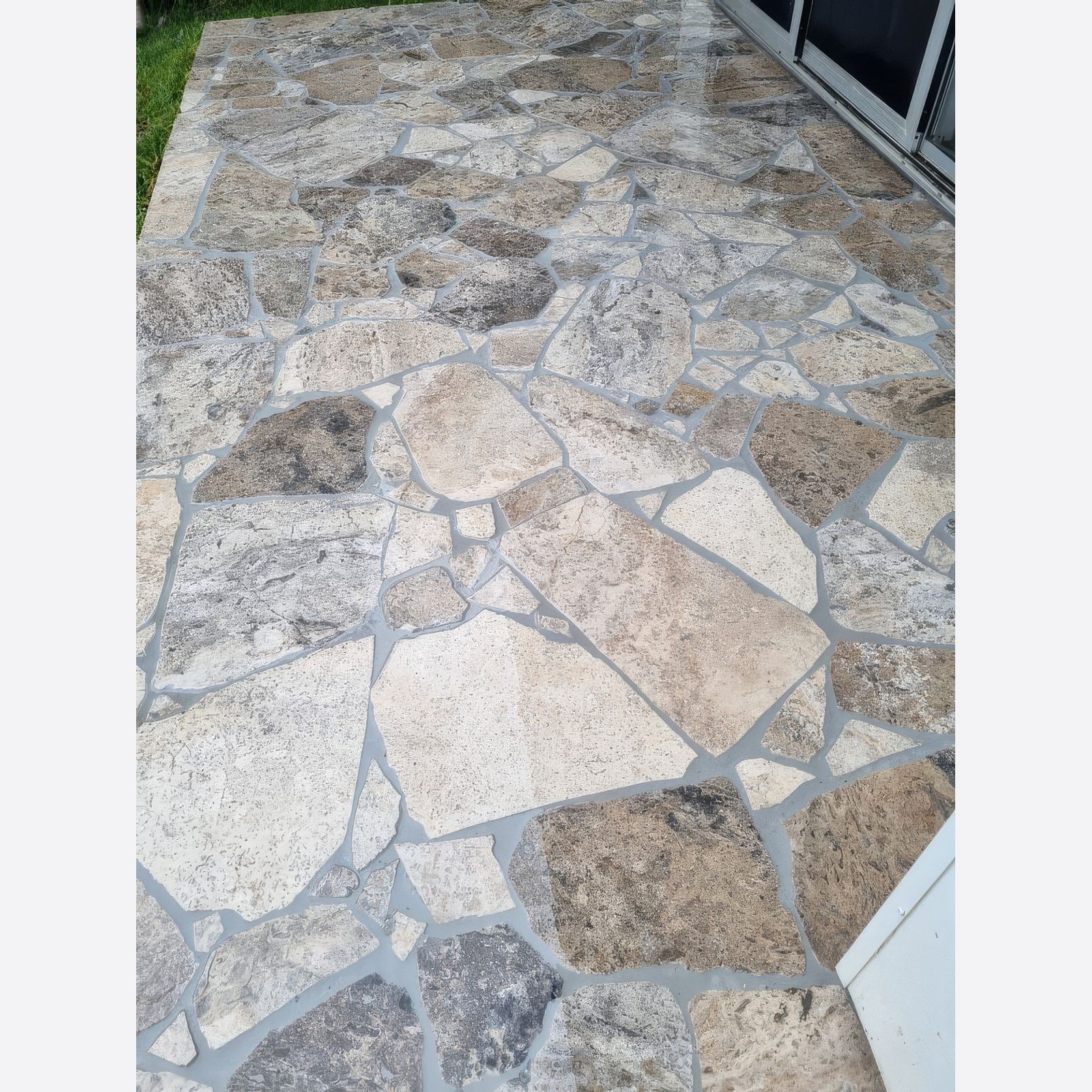 Platinum Tumbled Travertine 20mm | Random Flagstone gallery detail image