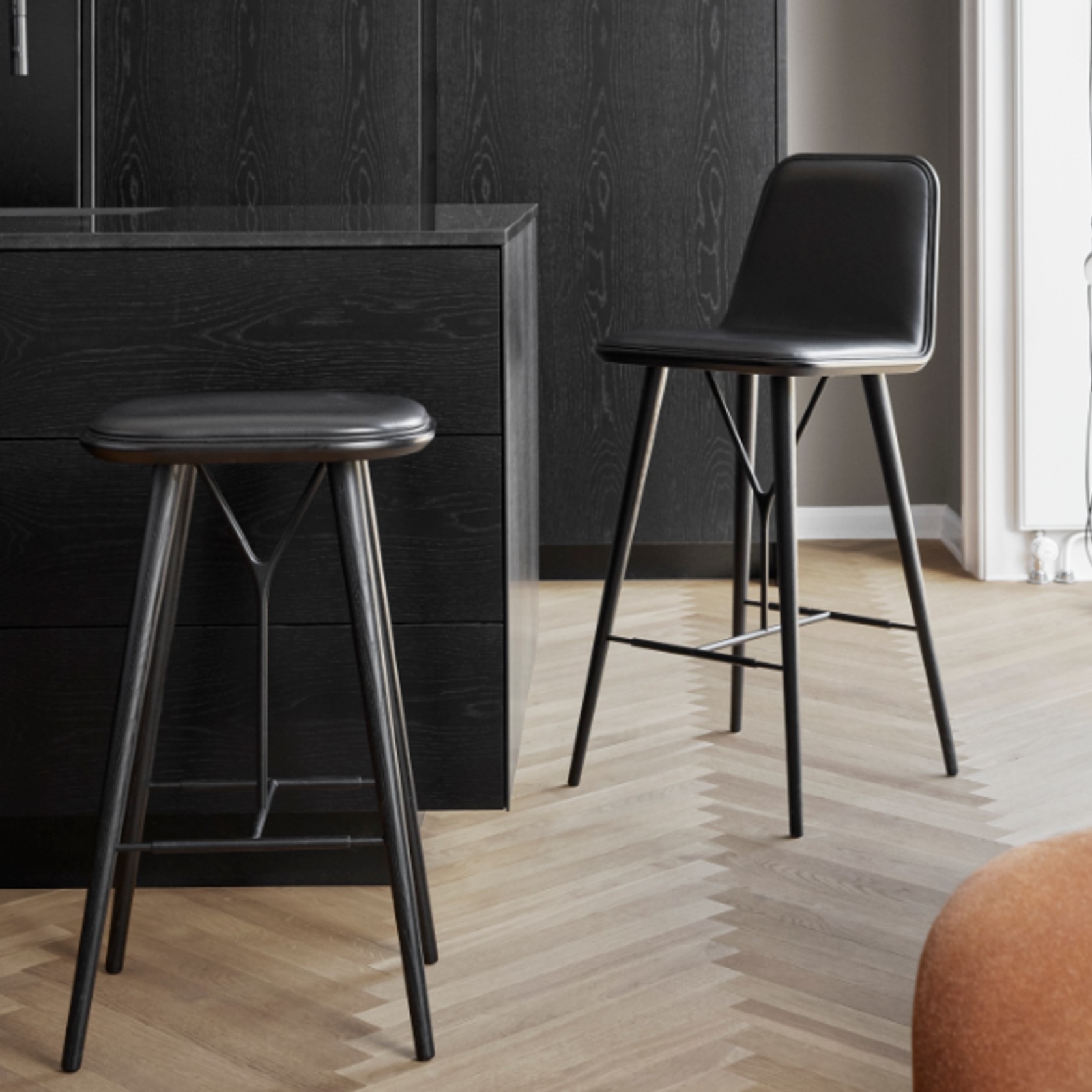 Spine Wood Stool Black by Fredericia gallery detail image