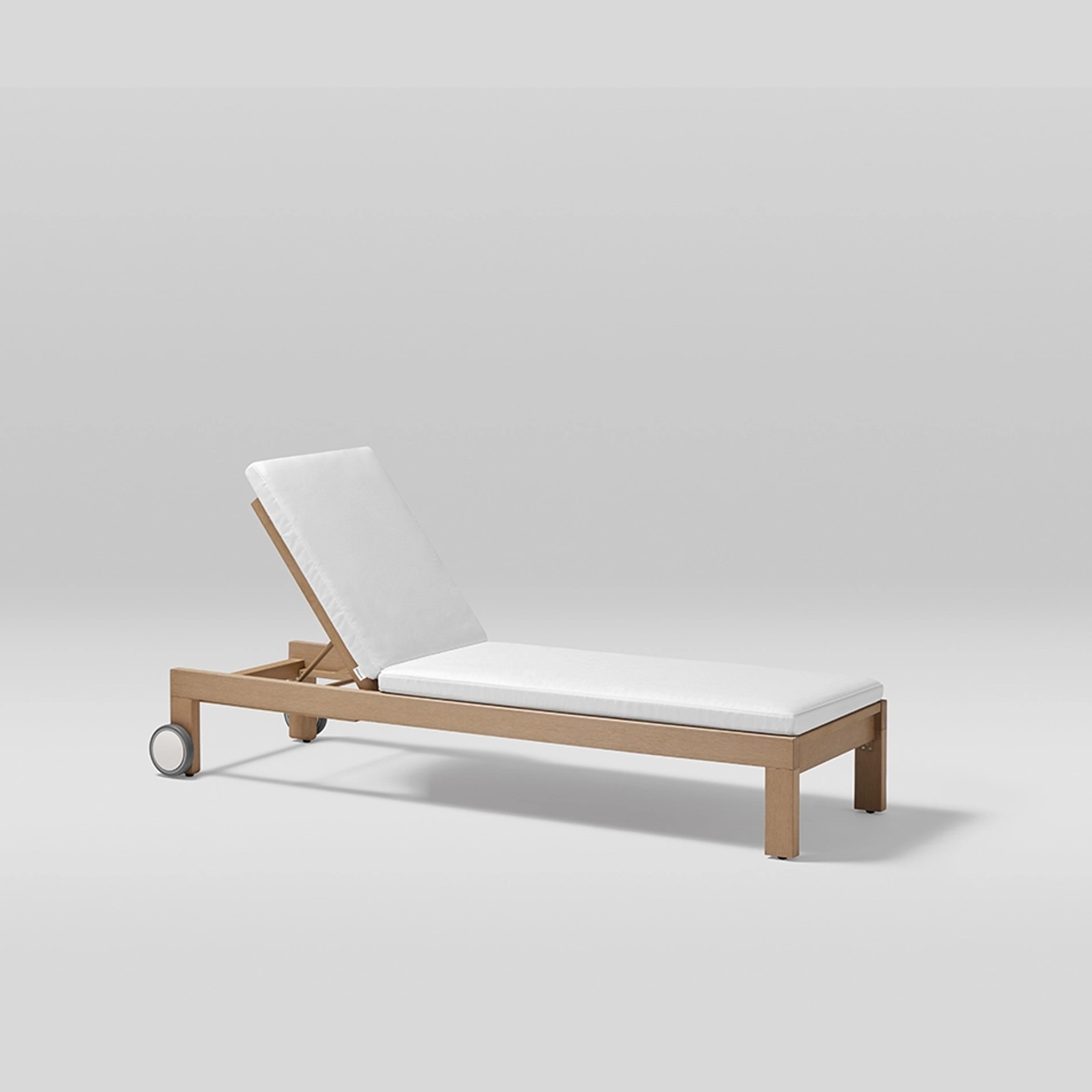 Kahn Sunbed by Point gallery detail image