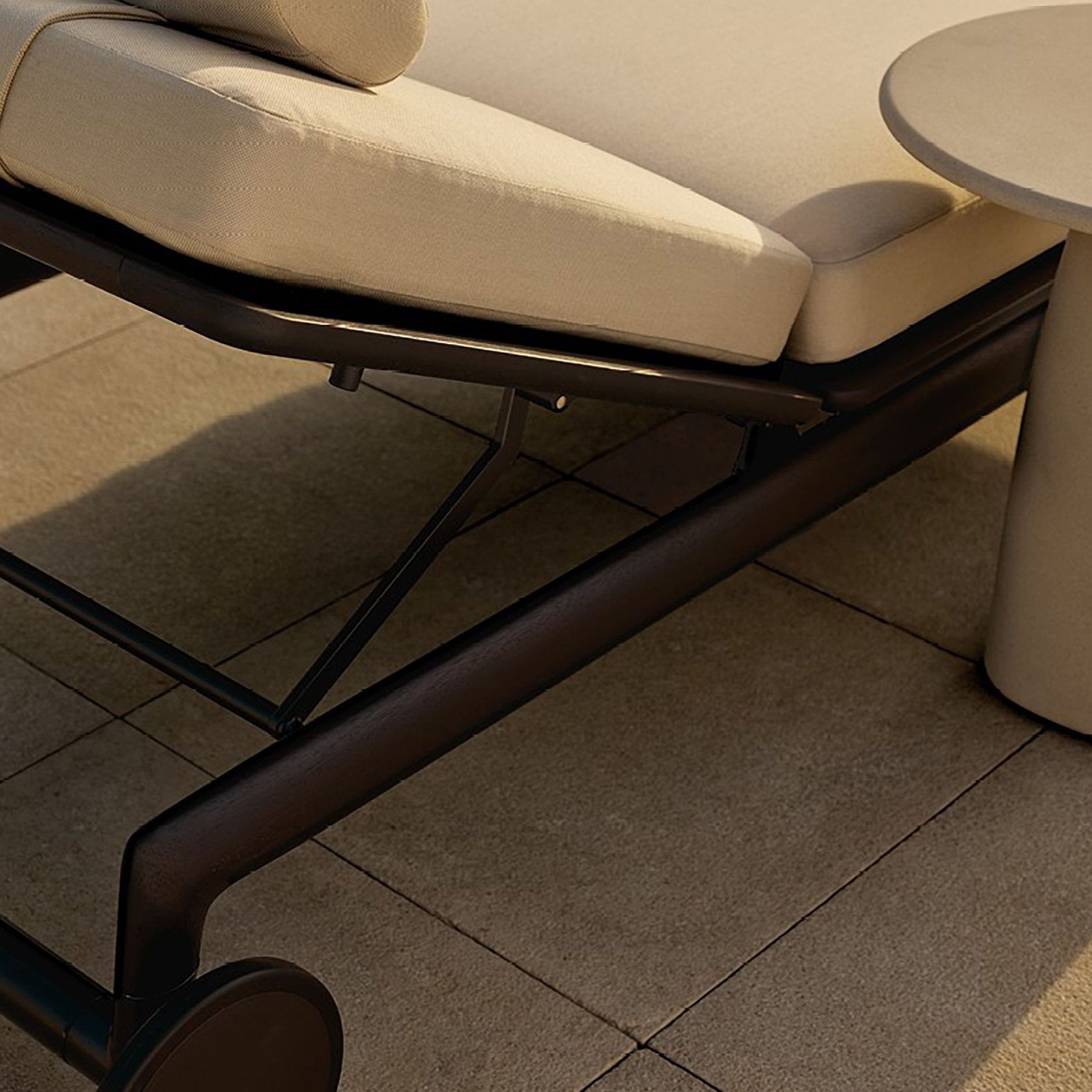Magnolia Sunbed gallery detail image