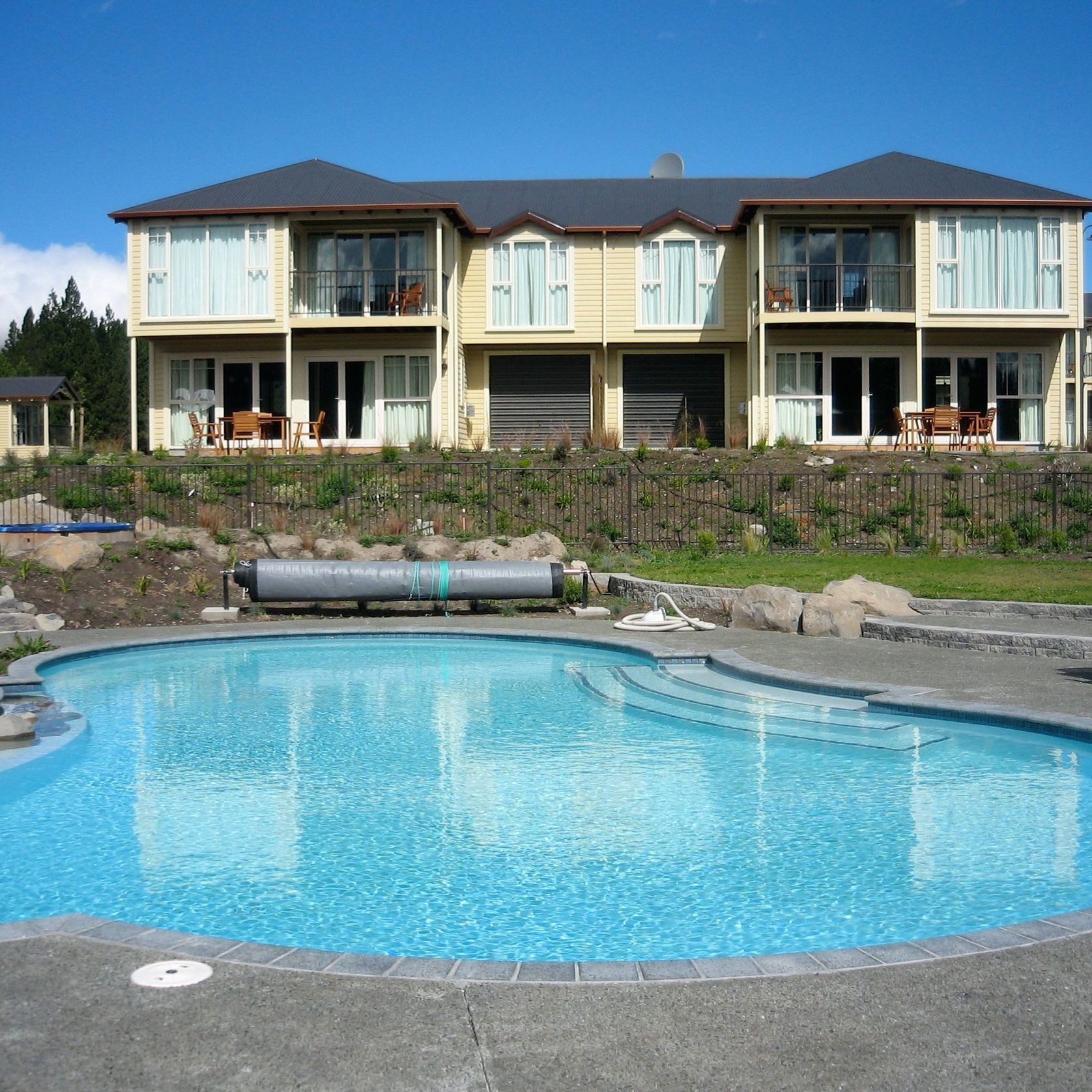 Concrete Swimming Pools by Pioneer gallery detail image