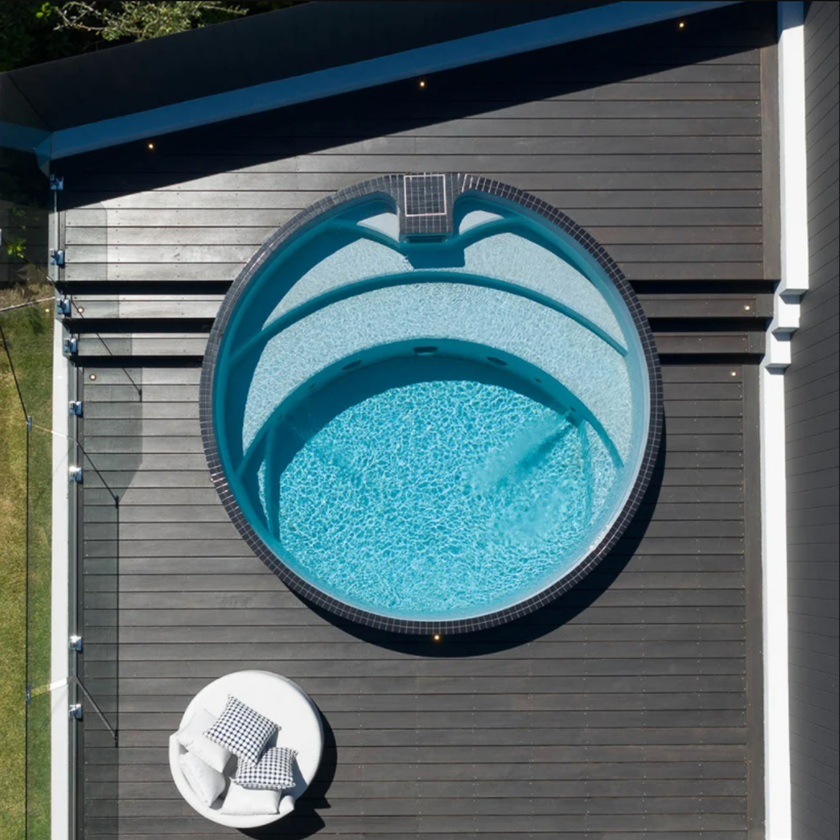 Plungie Arena | 3.5m Round gallery detail image