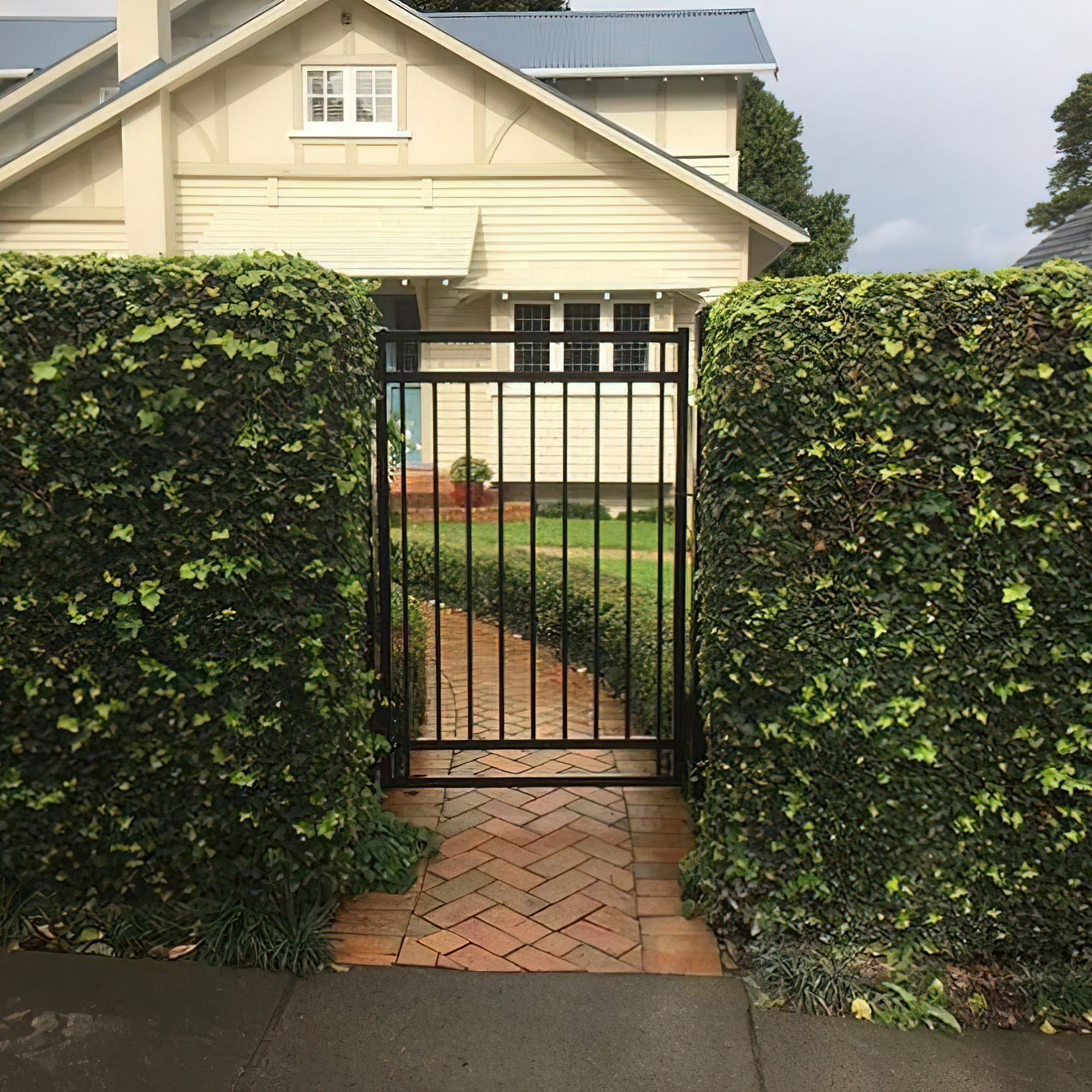 Tubular Pathway Gates gallery detail image