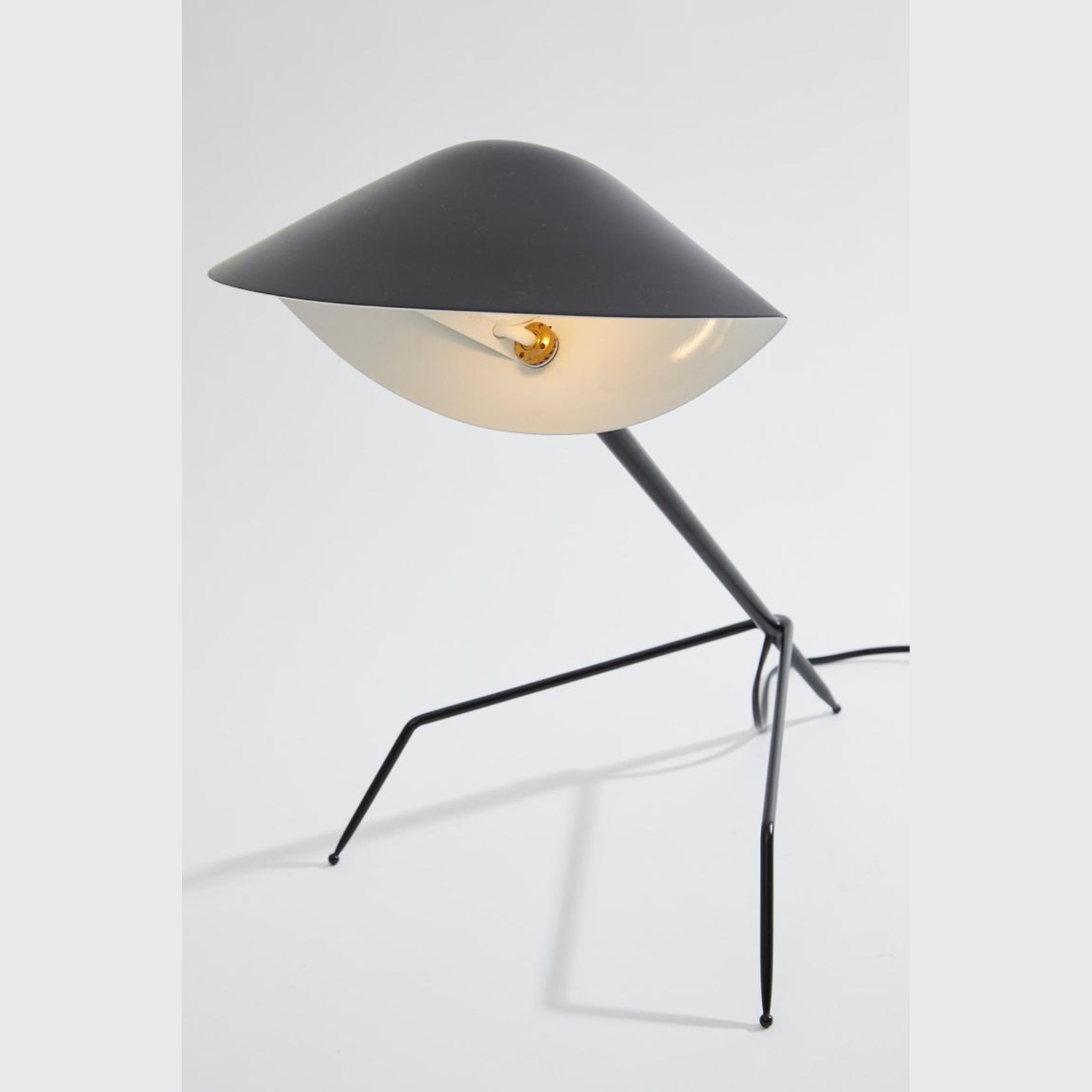Lampe Tripode by Serge Mouille gallery detail image