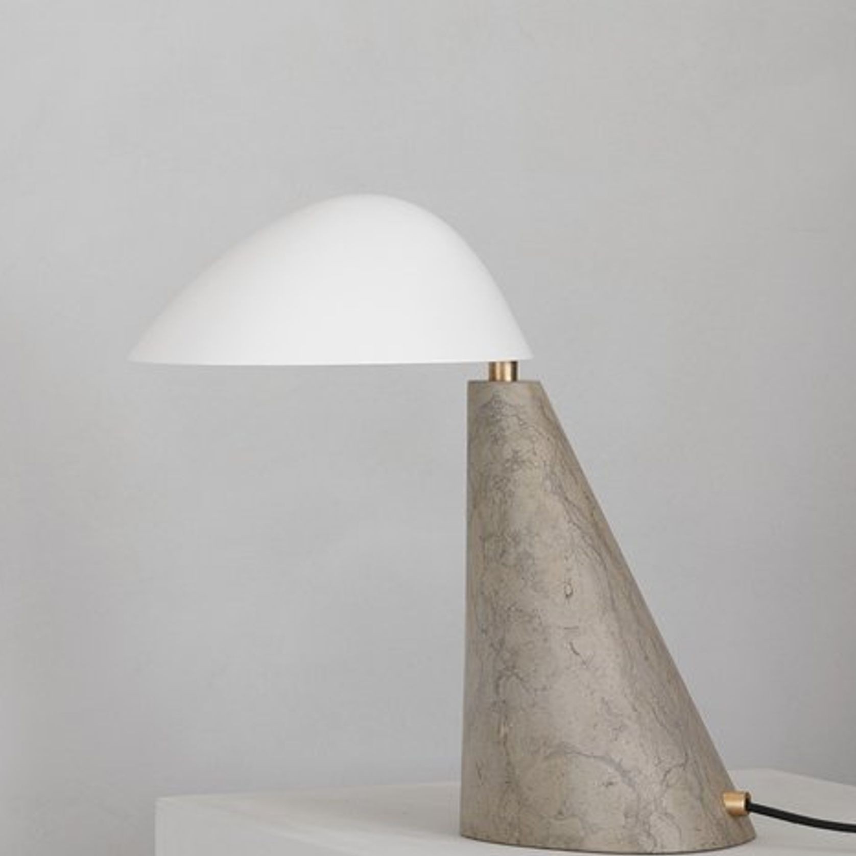 Fellow Table Lamp by Fredericia gallery detail image