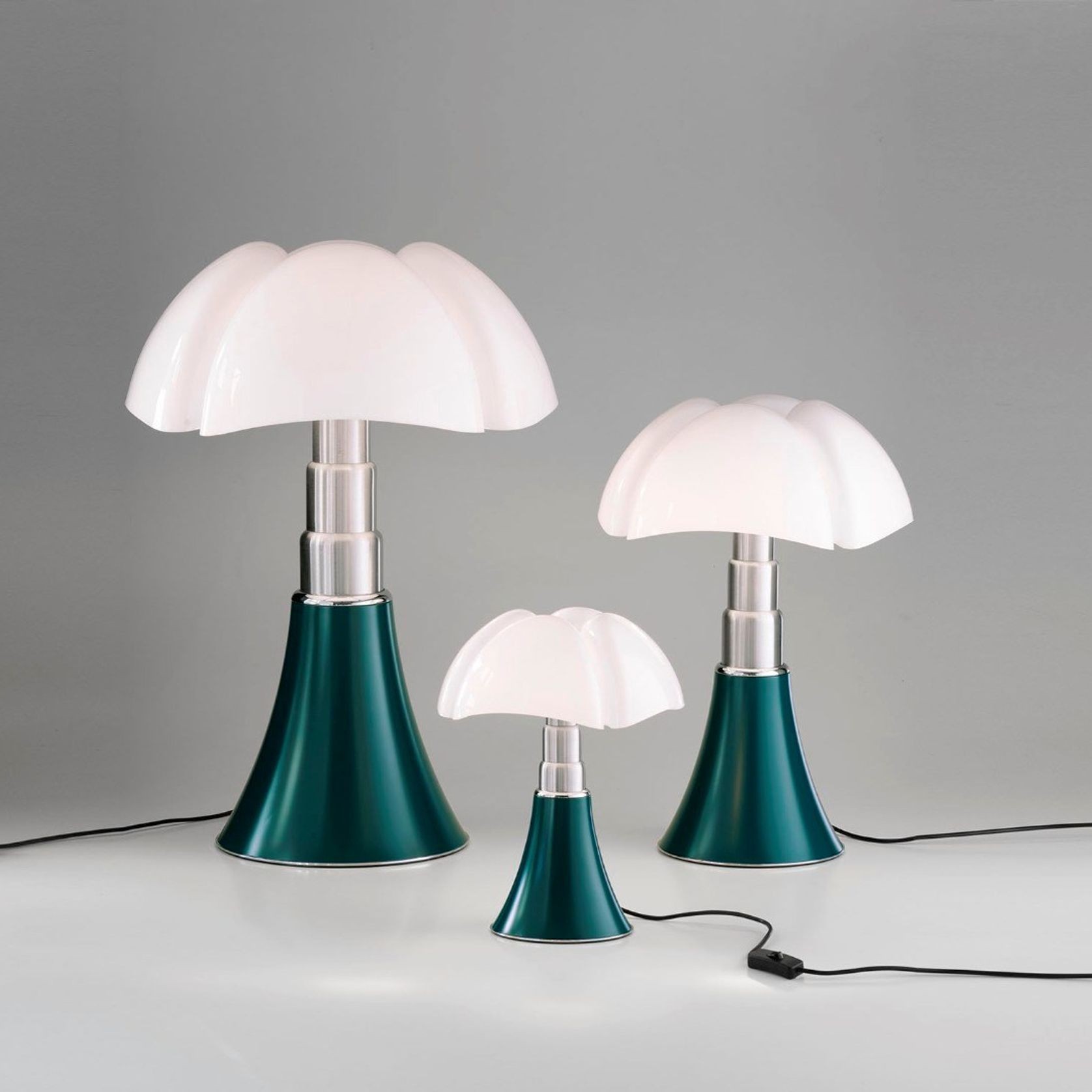 Martinelli Luce Pipistrello Table Lamp gallery detail image