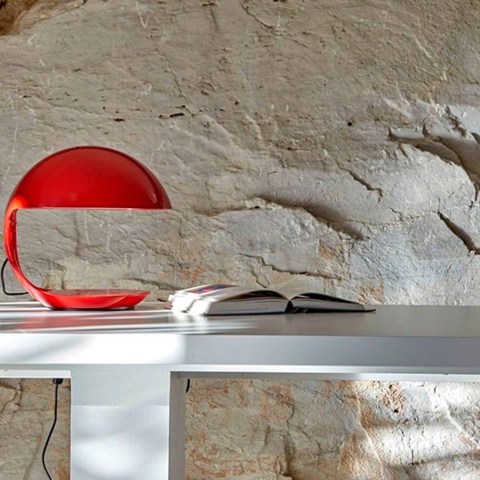 Martinelli Luce Cobra Table Lamp gallery detail image