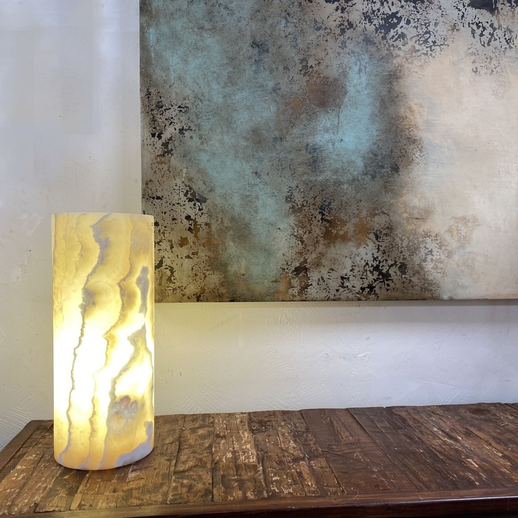 Natural Onyx Cilindro Lamp gallery detail image