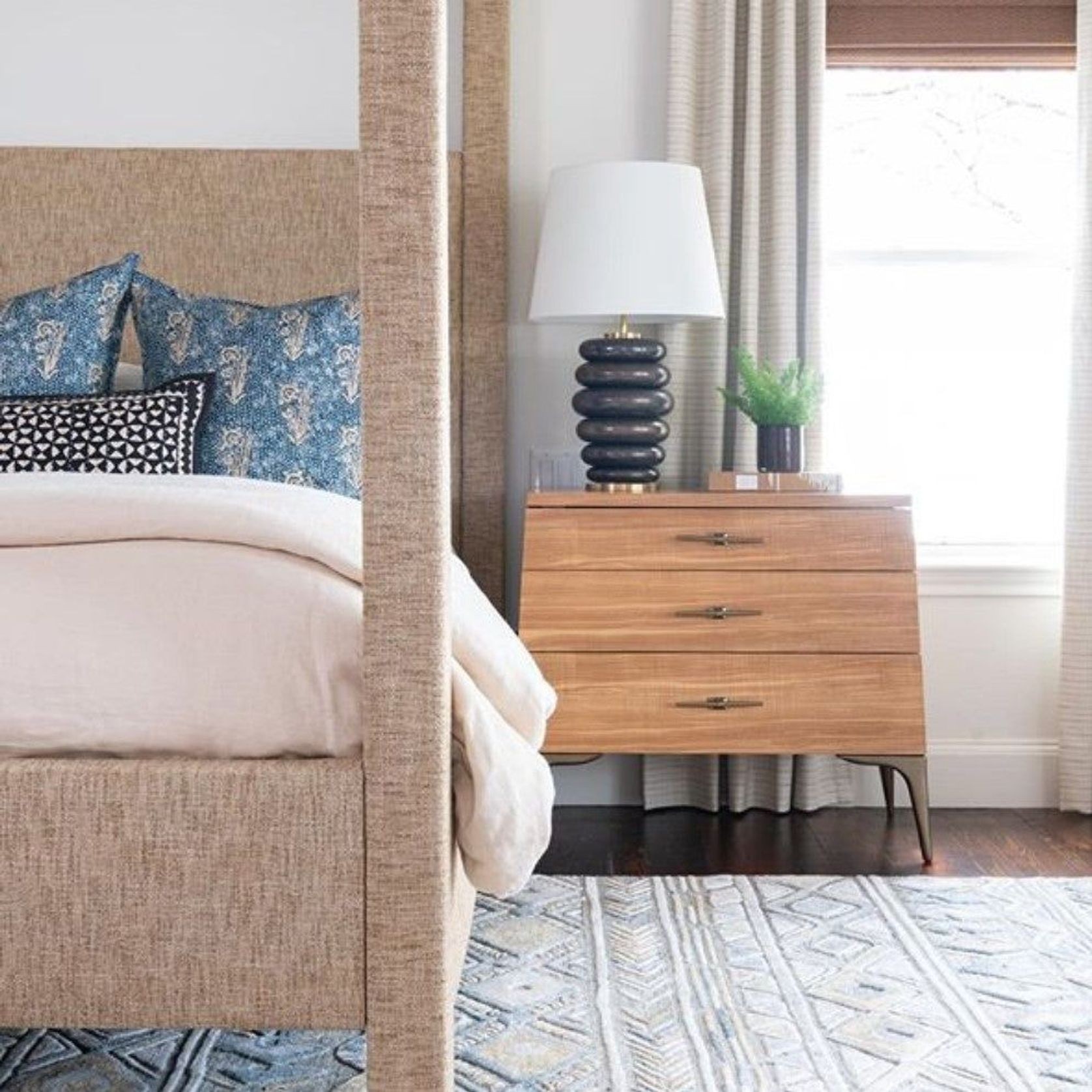 Kelly Wearstler Phoebe Stacked Table Lamp gallery detail image