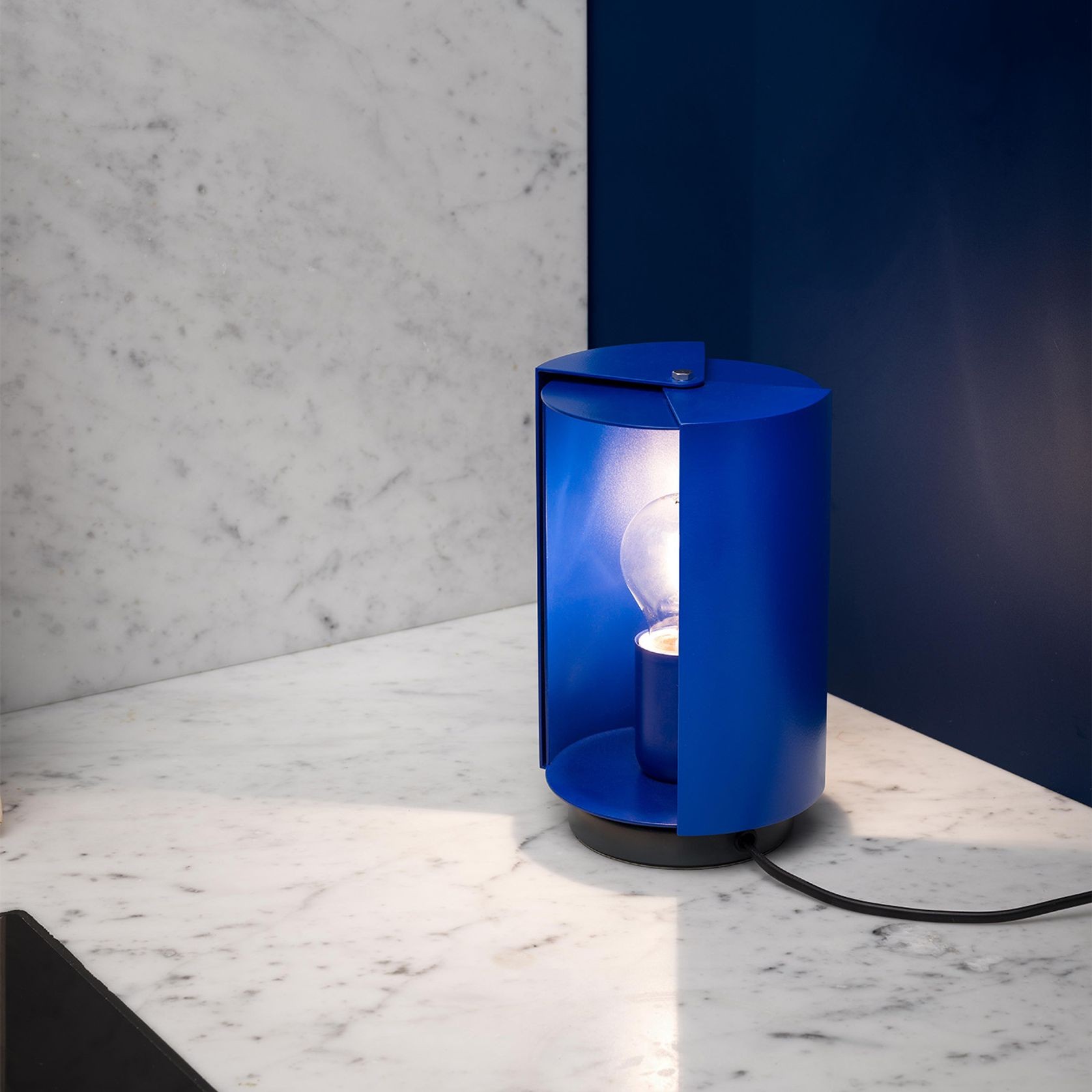 Pivotante à Poser Table Lamp gallery detail image