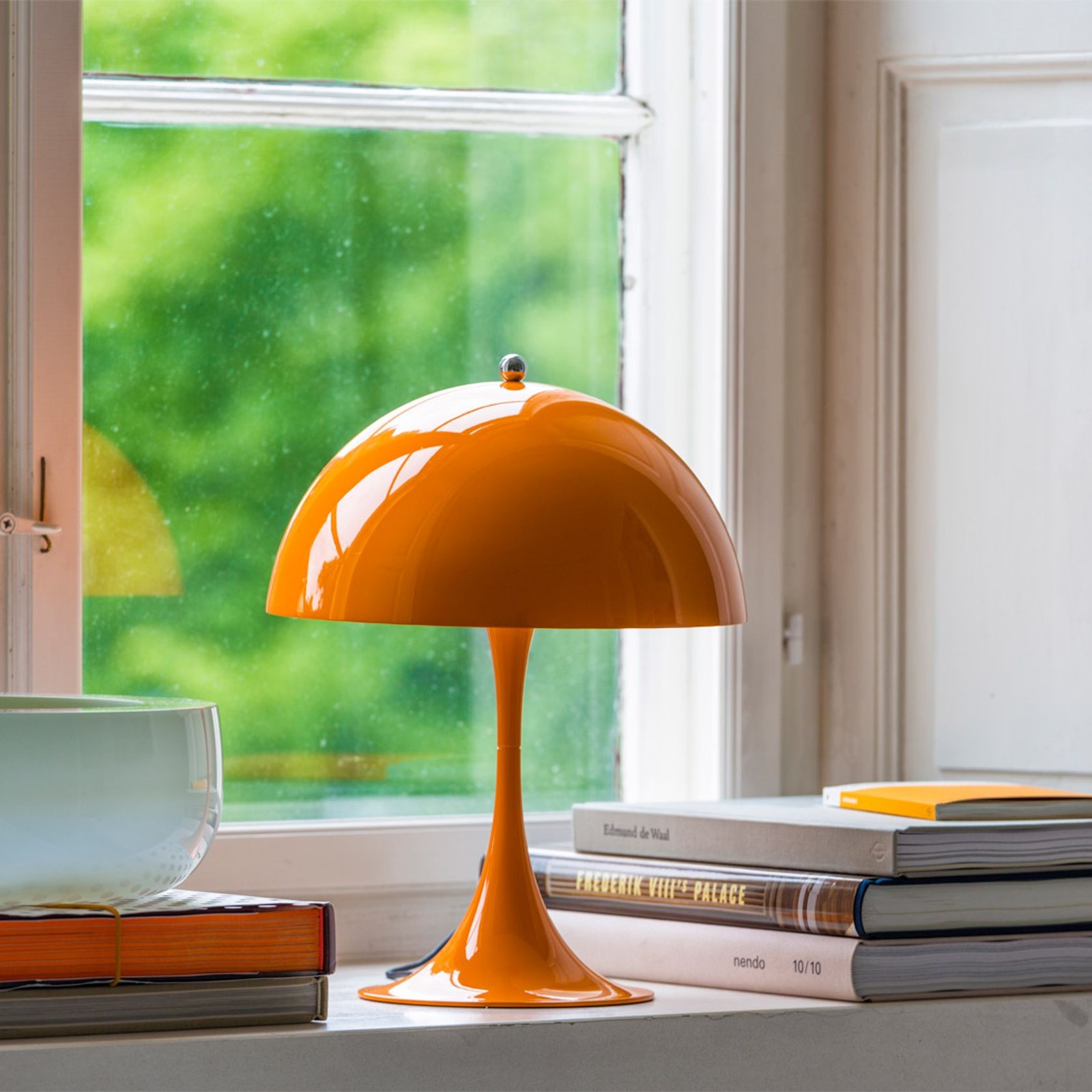 Panthella Mini table lamp by Louis Poulsen gallery detail image