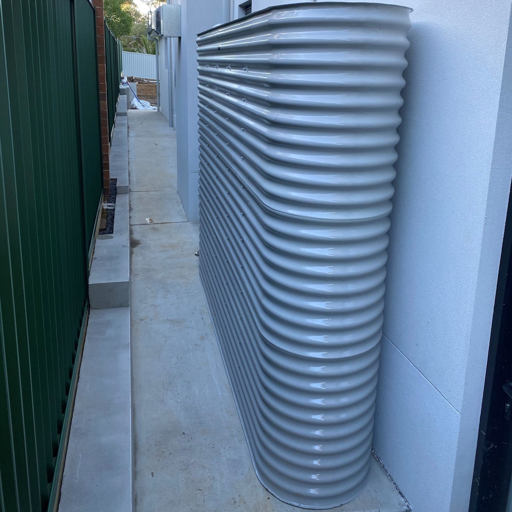 10,000 Litre Slimline 304-Grade Stainless Water Tank gallery detail image