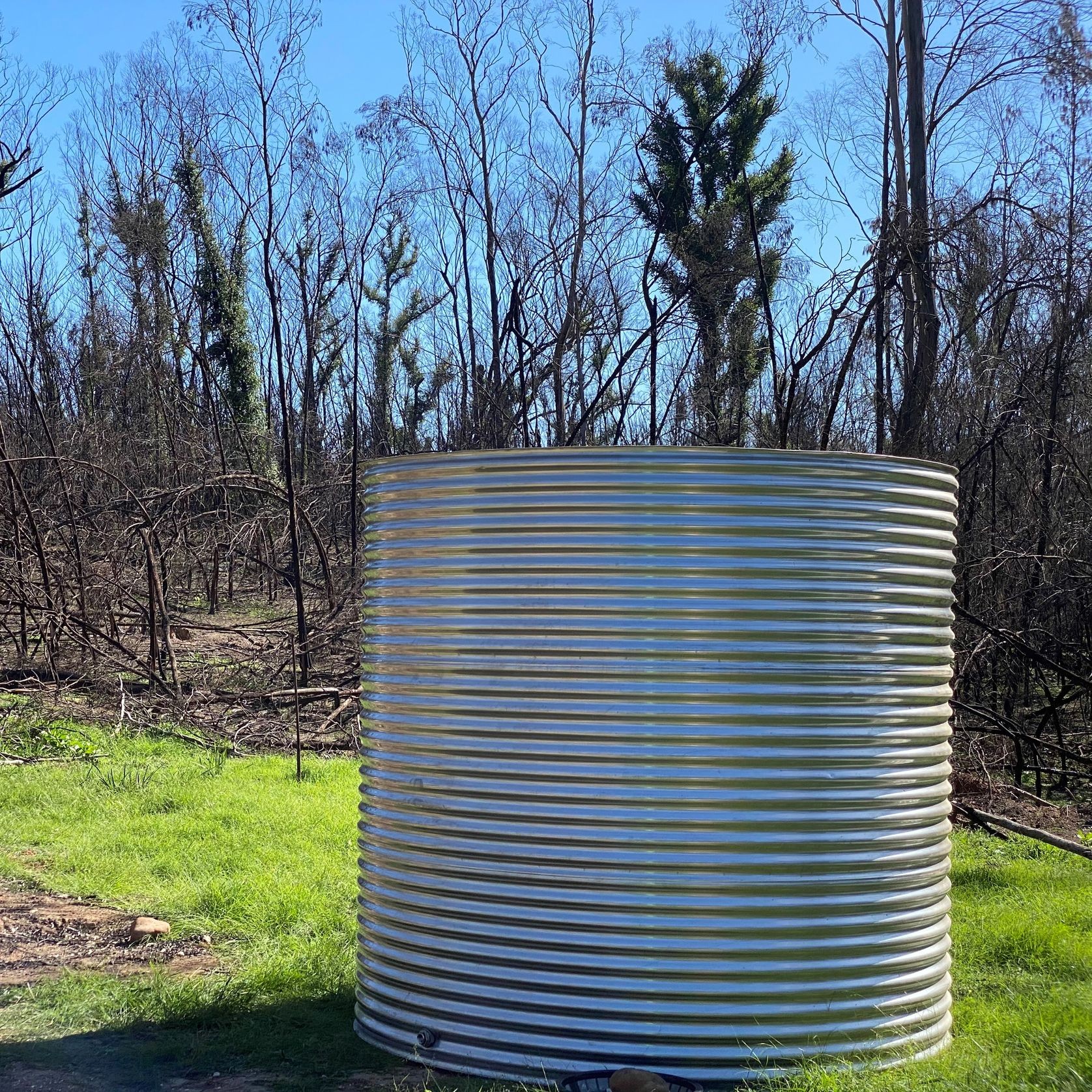 2,000-3,000 Litre Round 304-Grade Stainless Water Tank gallery detail image
