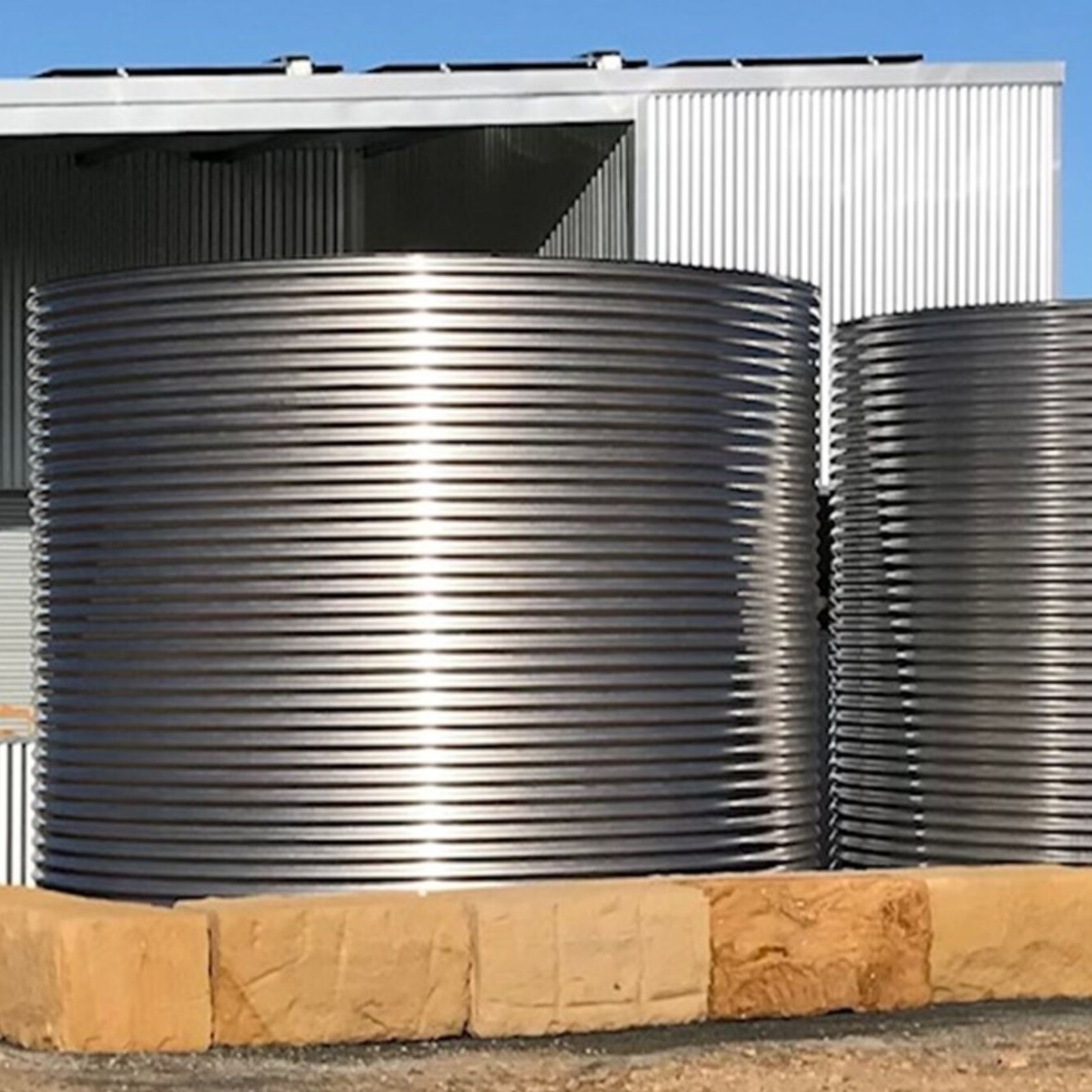 2,000-3,000 Litre Round 304-Grade Stainless Water Tank gallery detail image