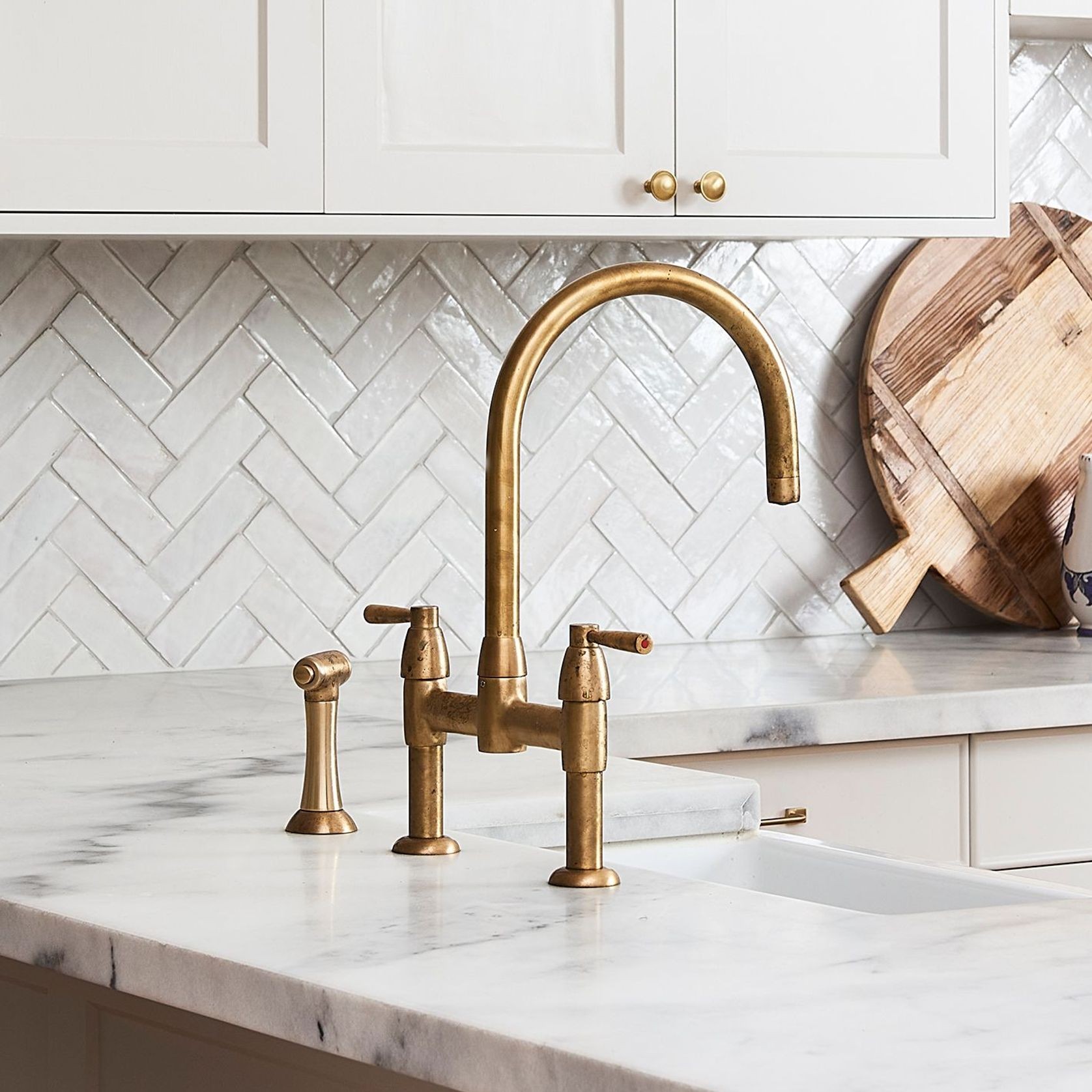 Perrin & Rowe Io kitchen tap with spray rinse gallery detail image