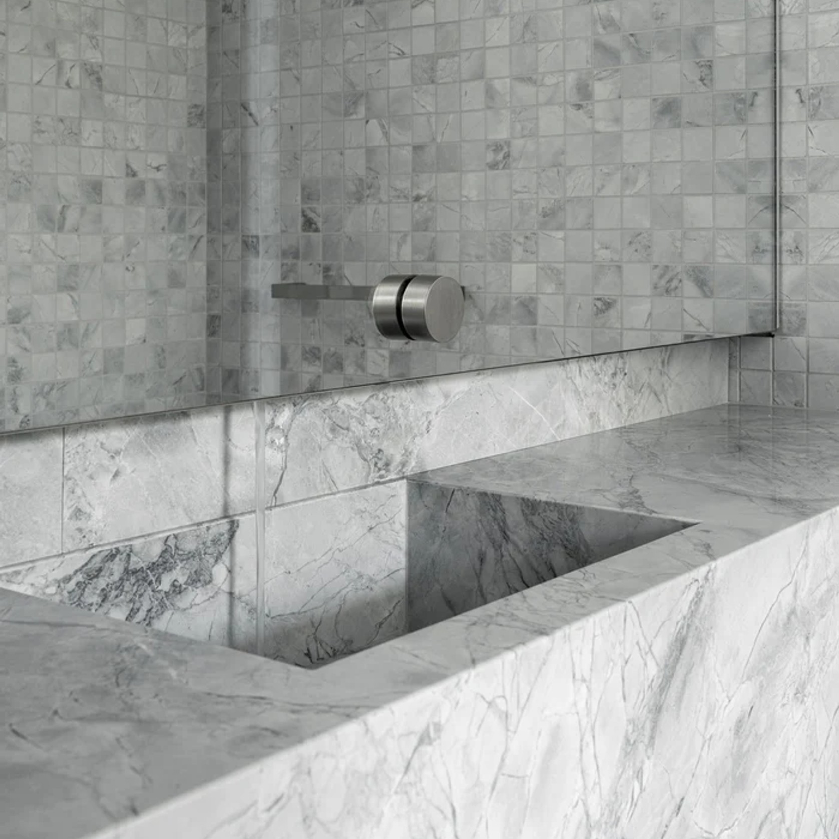 Superwhite Quartzite Flute gallery detail image