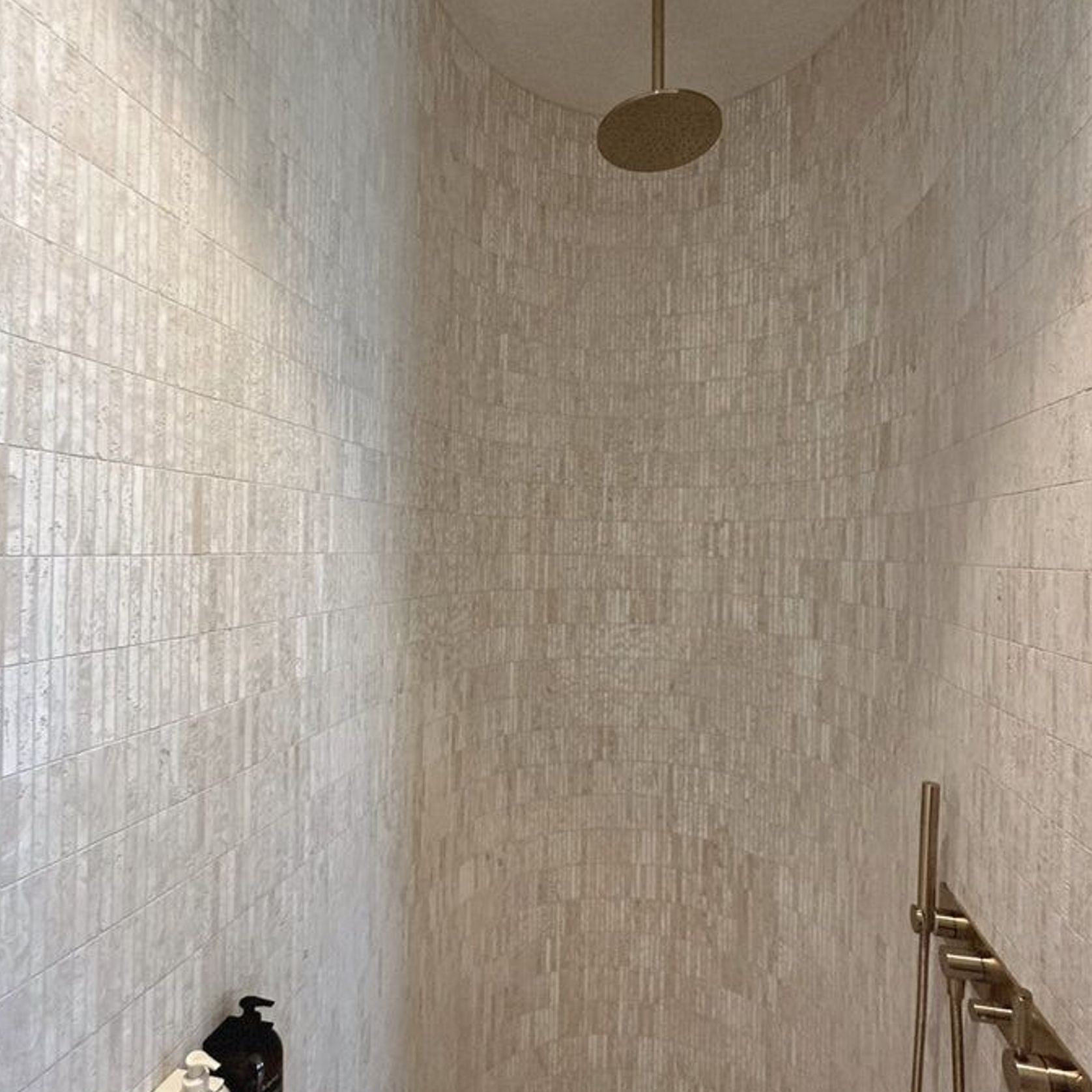 Superwhite Travertine Finger Mosaic gallery detail image