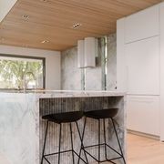 Superwhite Quartzite Flute gallery detail image