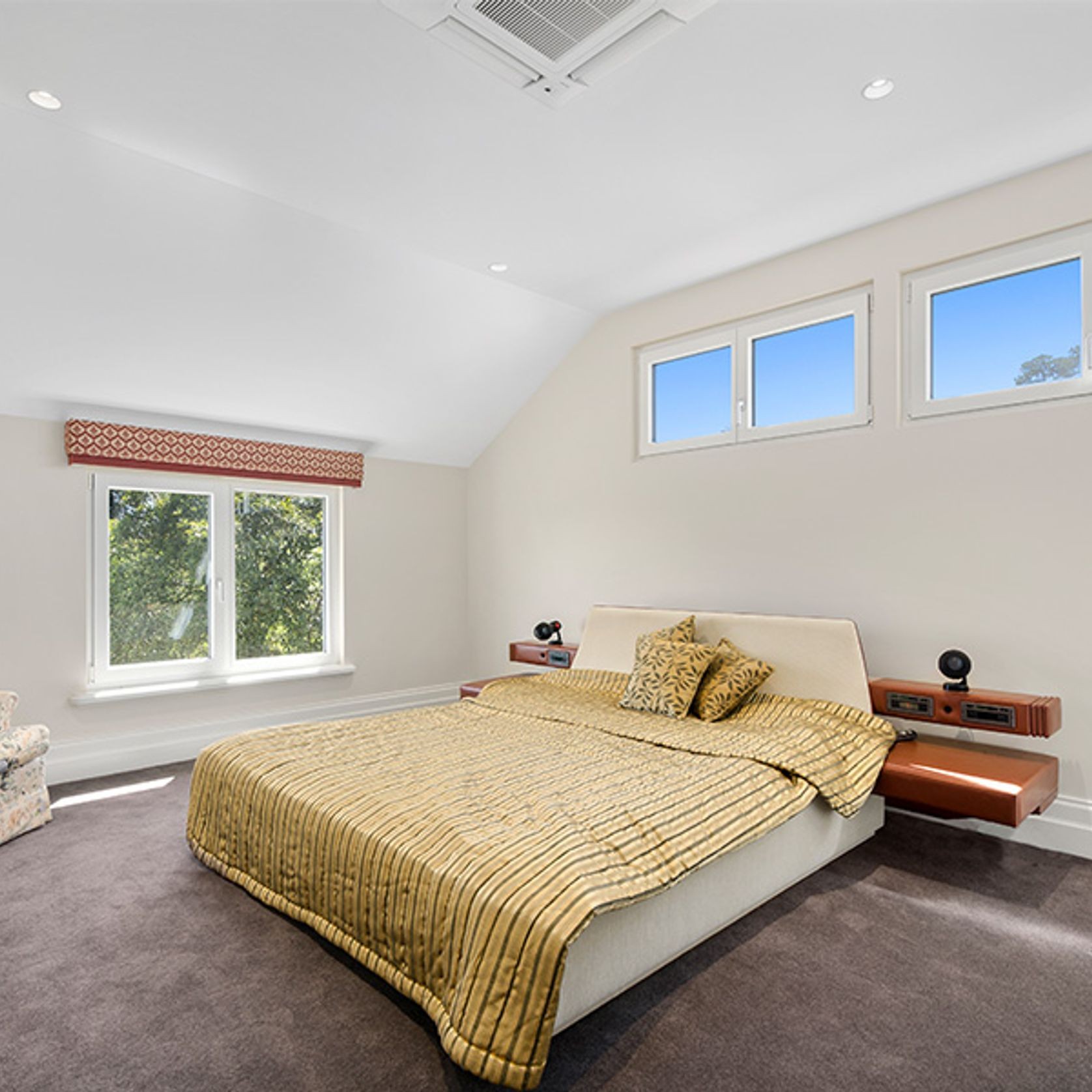 Wood-Alu | Clerestory-tilt Windows gallery detail image