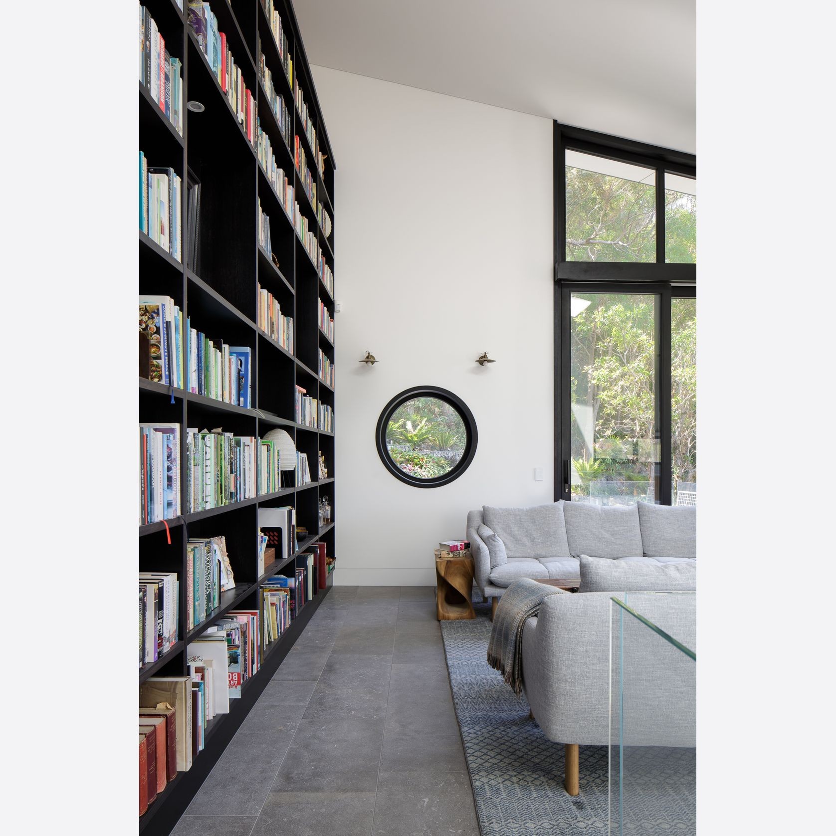 BAL- FZ | Shaped Windows gallery detail image