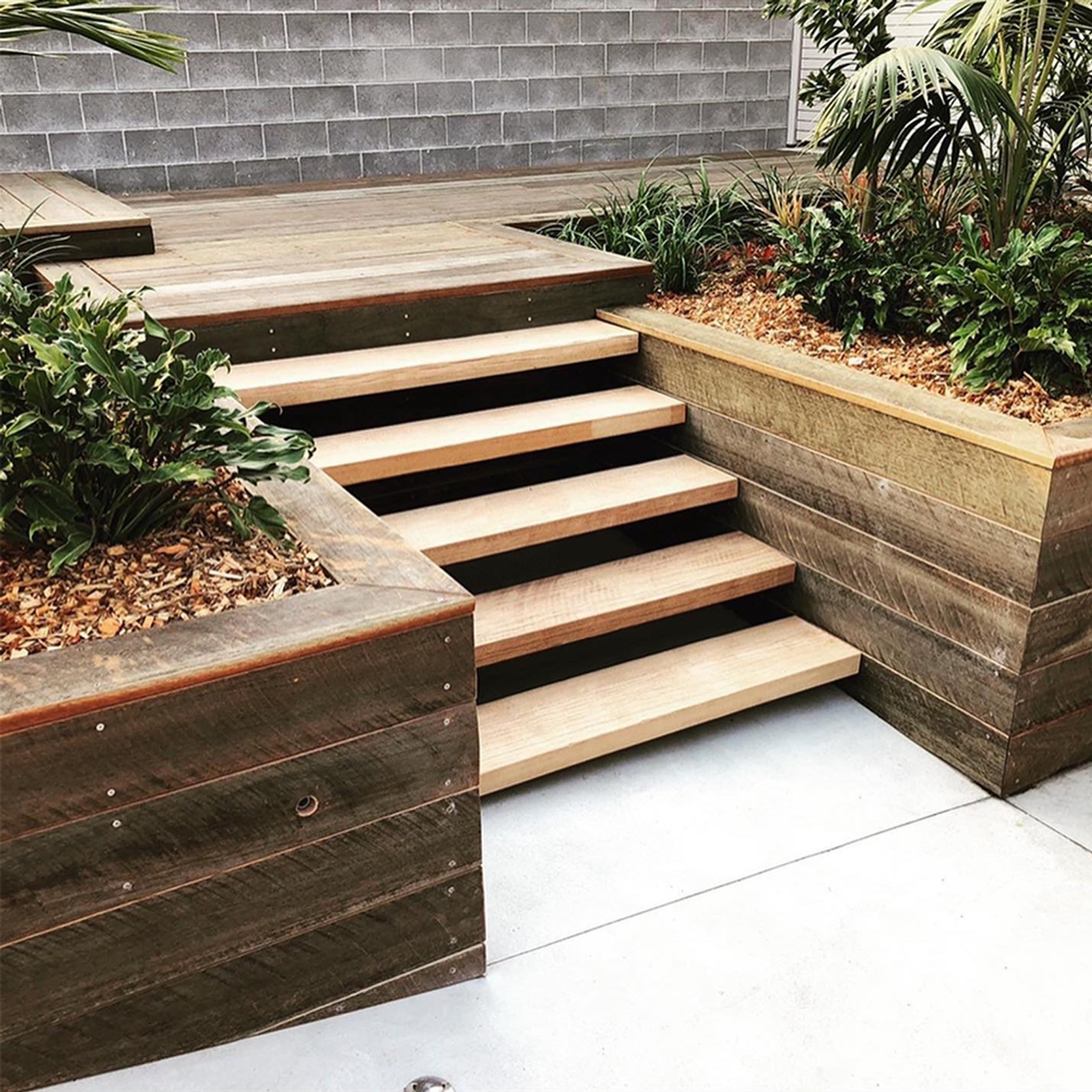 Iron Deck - Reclaimed Timber gallery detail image
