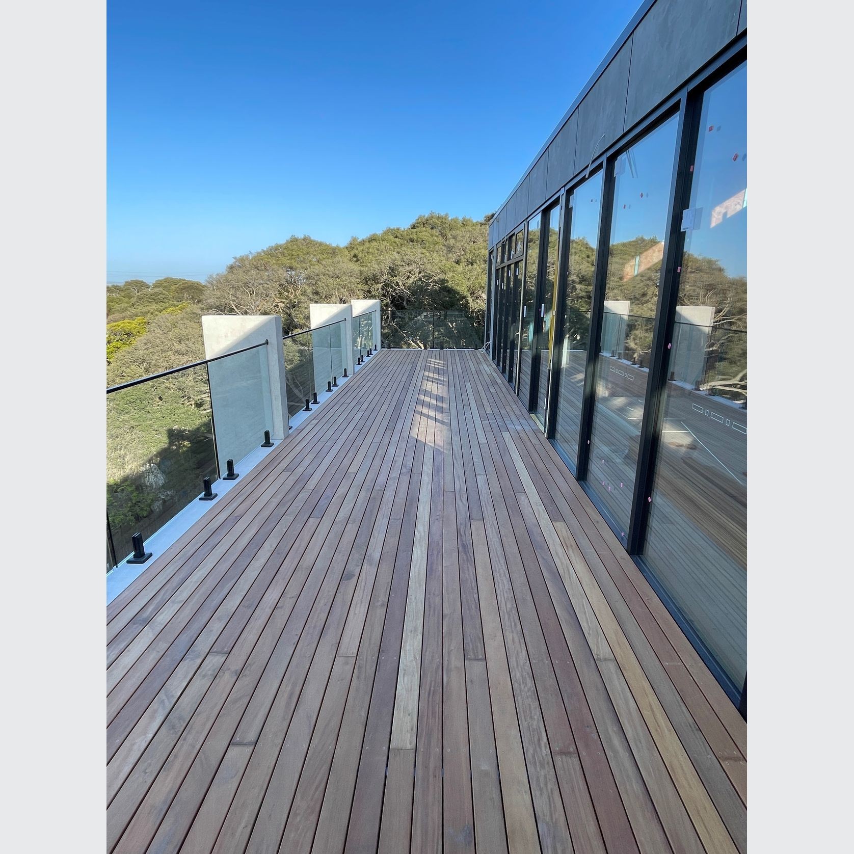 Garapa - the 'Golden Decking' gallery detail image