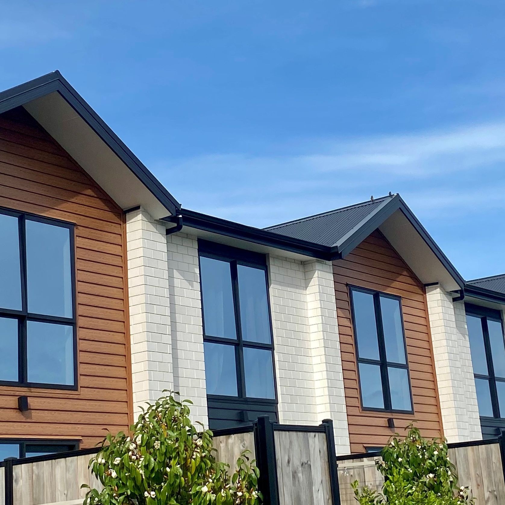 Mid-Tone & Warmer Woodgrain Finishes  gallery detail image