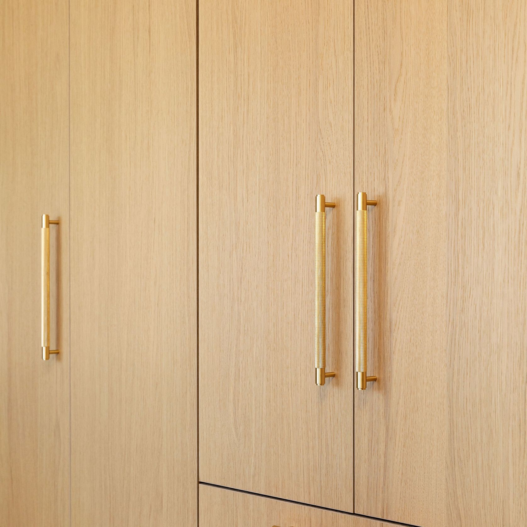 Ivory Oak Shinnoki Prefinished Timber Veneer gallery detail image