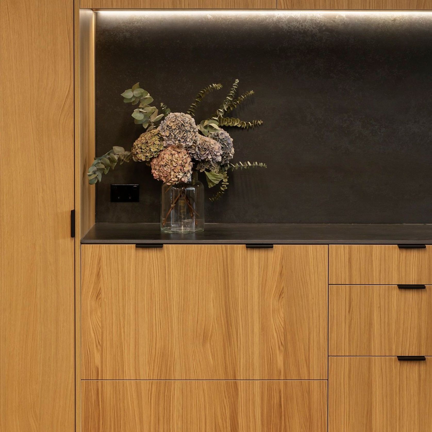 Natural Oak Shinnoki Prefinished Timber Veneer gallery detail image