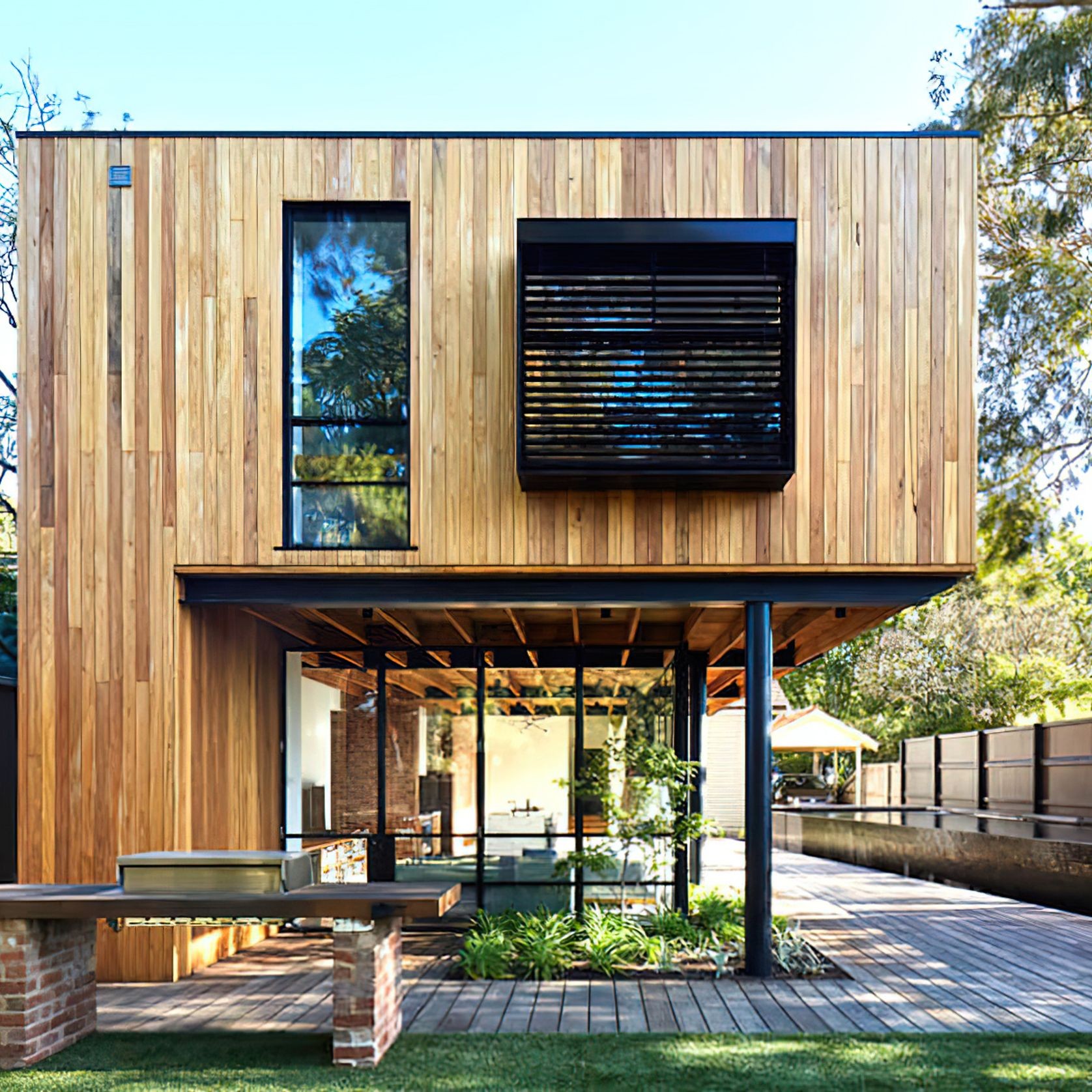 Hardwood Cladding | Mixed Pales Tallowwood - Blackbutt gallery detail image