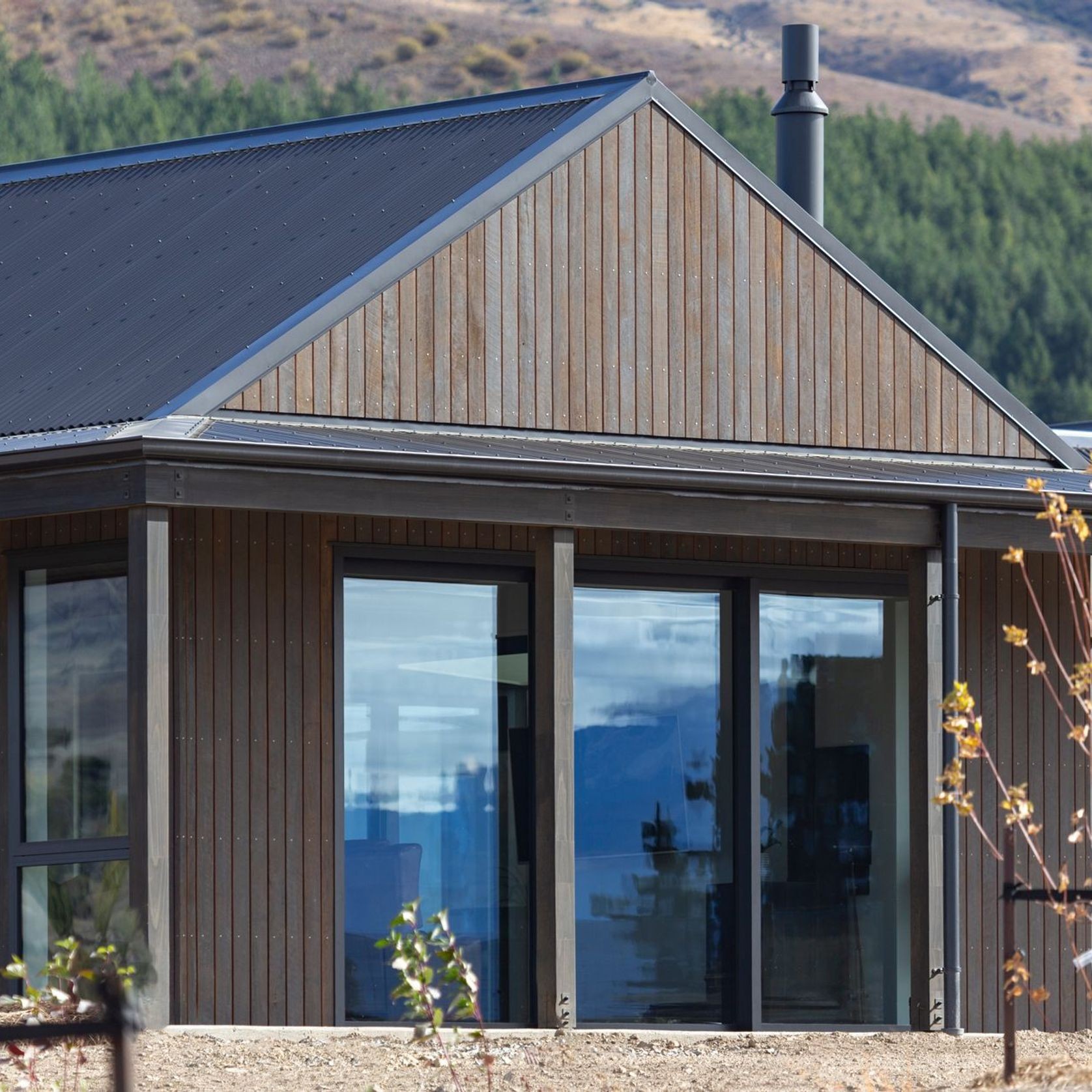 Cladding | Sawn face – smokey grey oil/tint gallery detail image