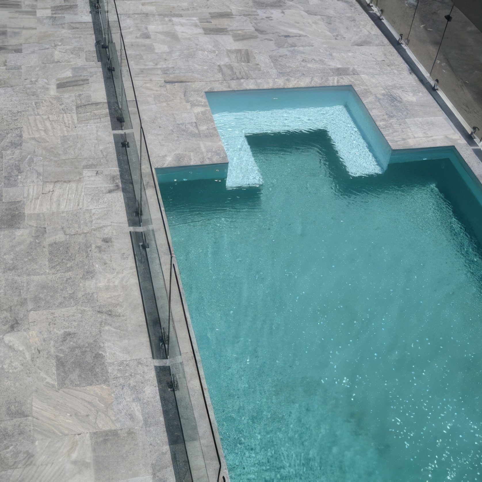 Platinum | Travertine gallery detail image