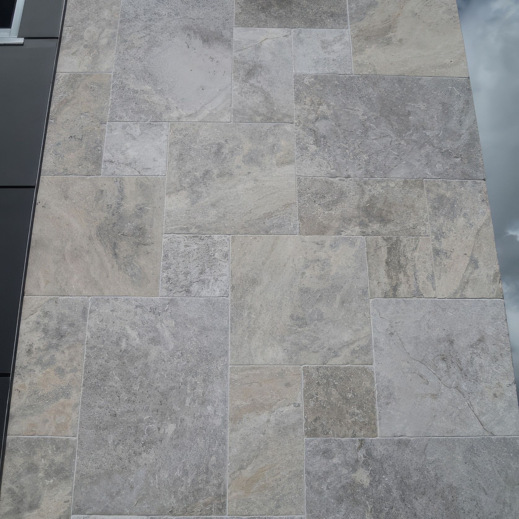 Platinum | Travertine gallery detail image