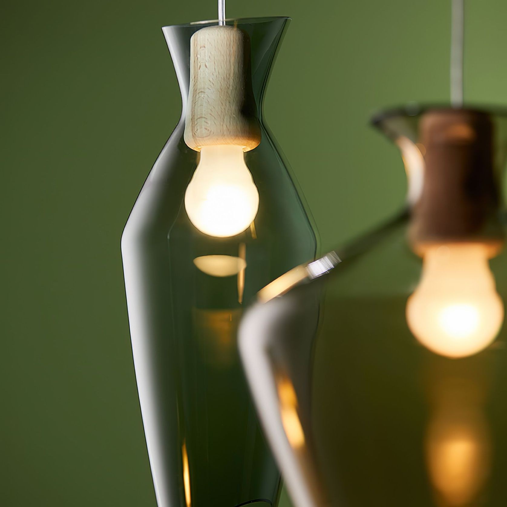 Malvasia 20 Pendant gallery detail image