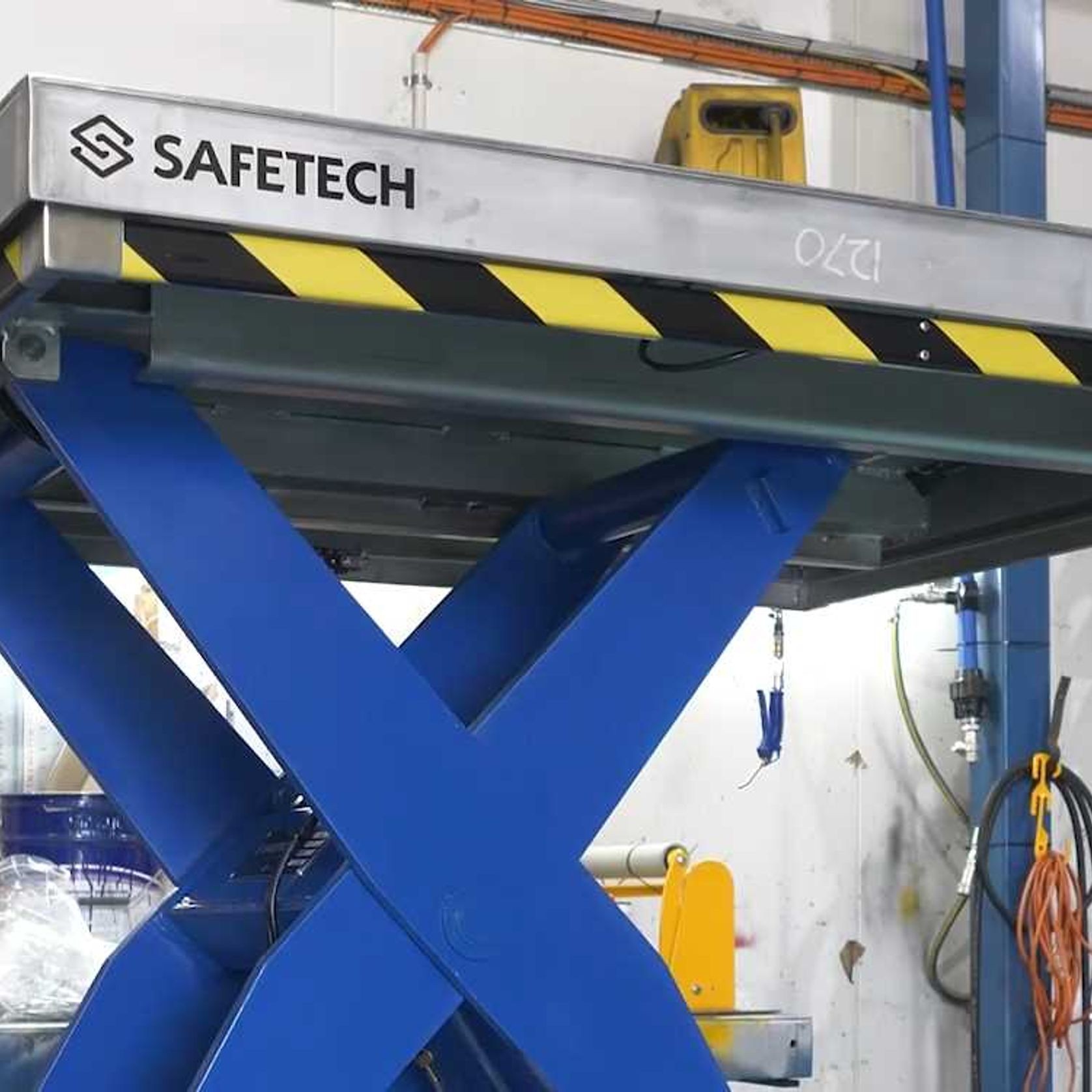 SafeTech™ Scissor Lifts gallery detail image