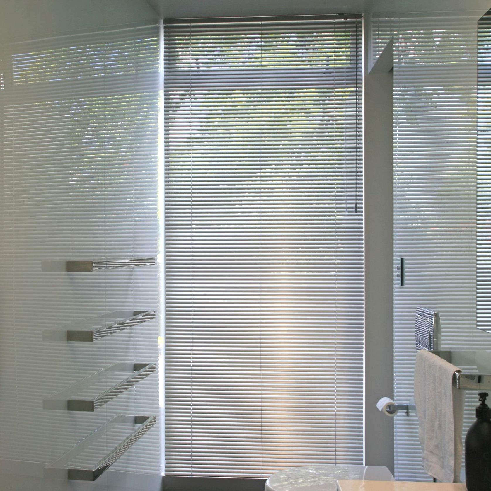 Aluminium Venetian Blinds 25/50mm Slat gallery detail image