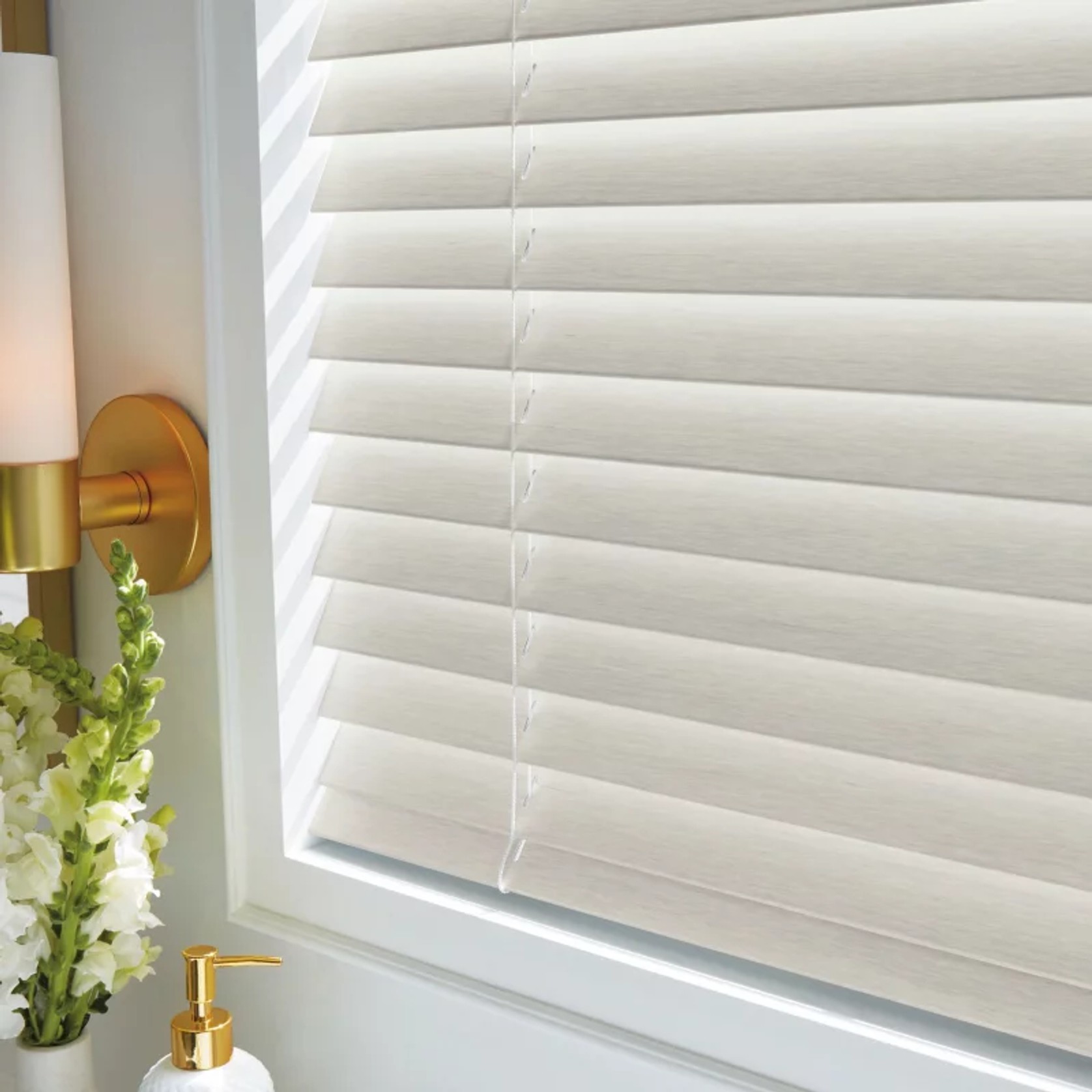 BlindsByLahood Venetian Blinds gallery detail image