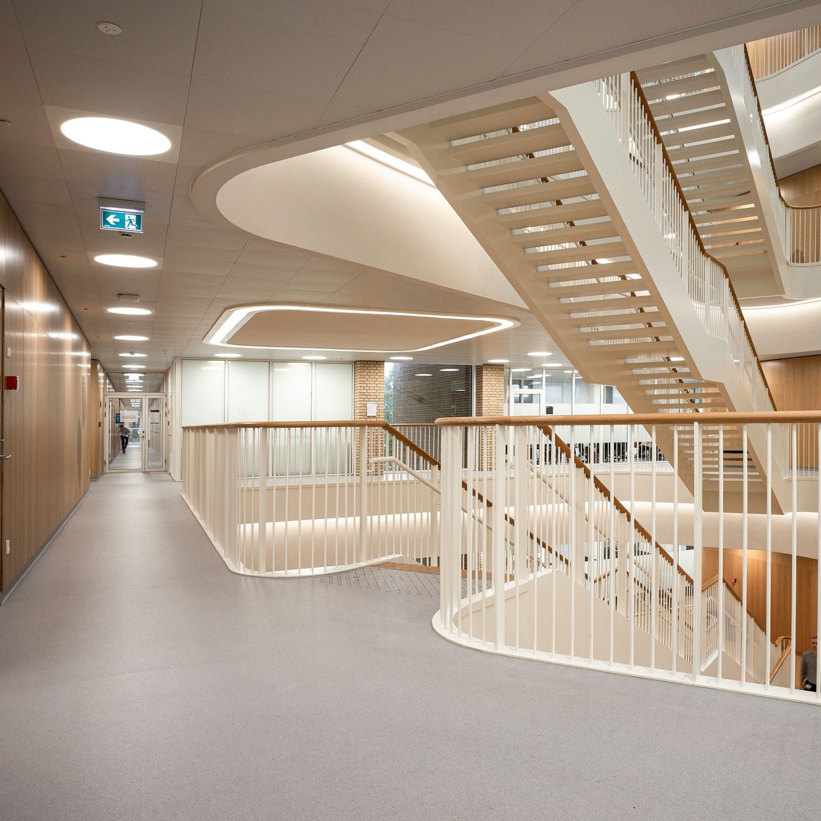 Altro Walkway™ VM20 - R10 Safety Flooring gallery detail image