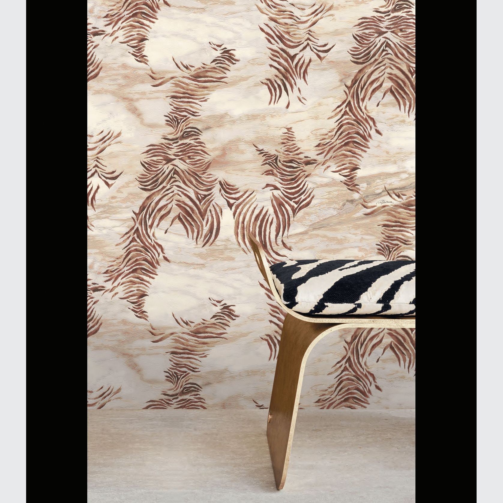 The Ray of Gold - Roberto Cavalli No.9 Wallpaper gallery detail image