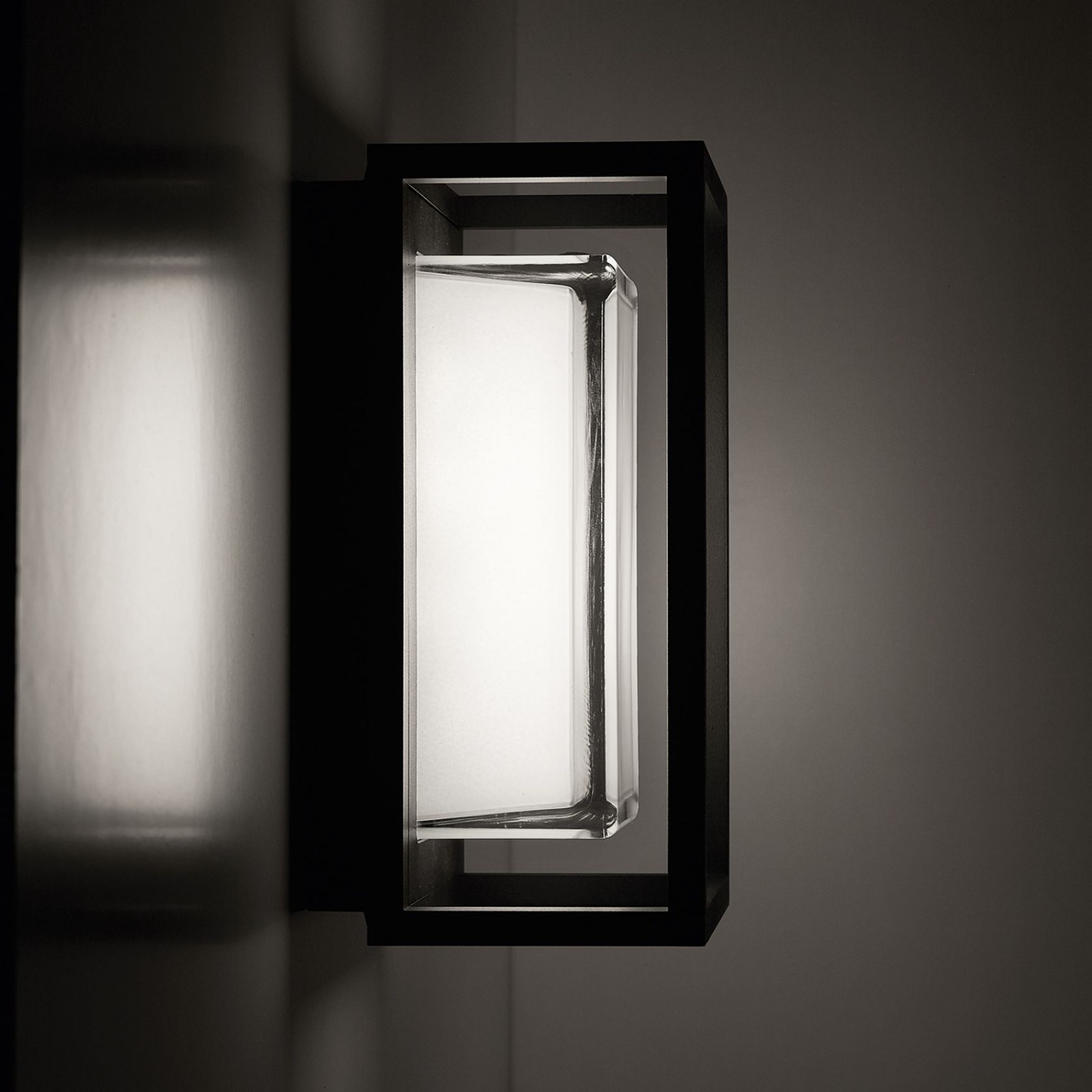 Delta Light Montur gallery detail image