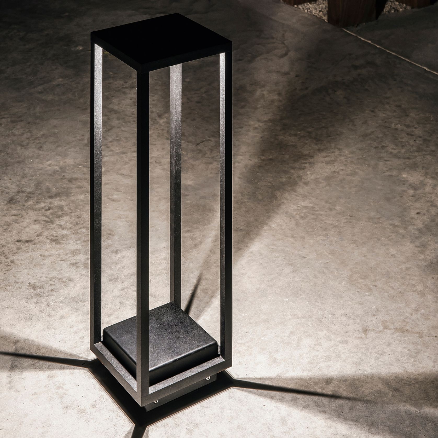 Delta Light Montur gallery detail image