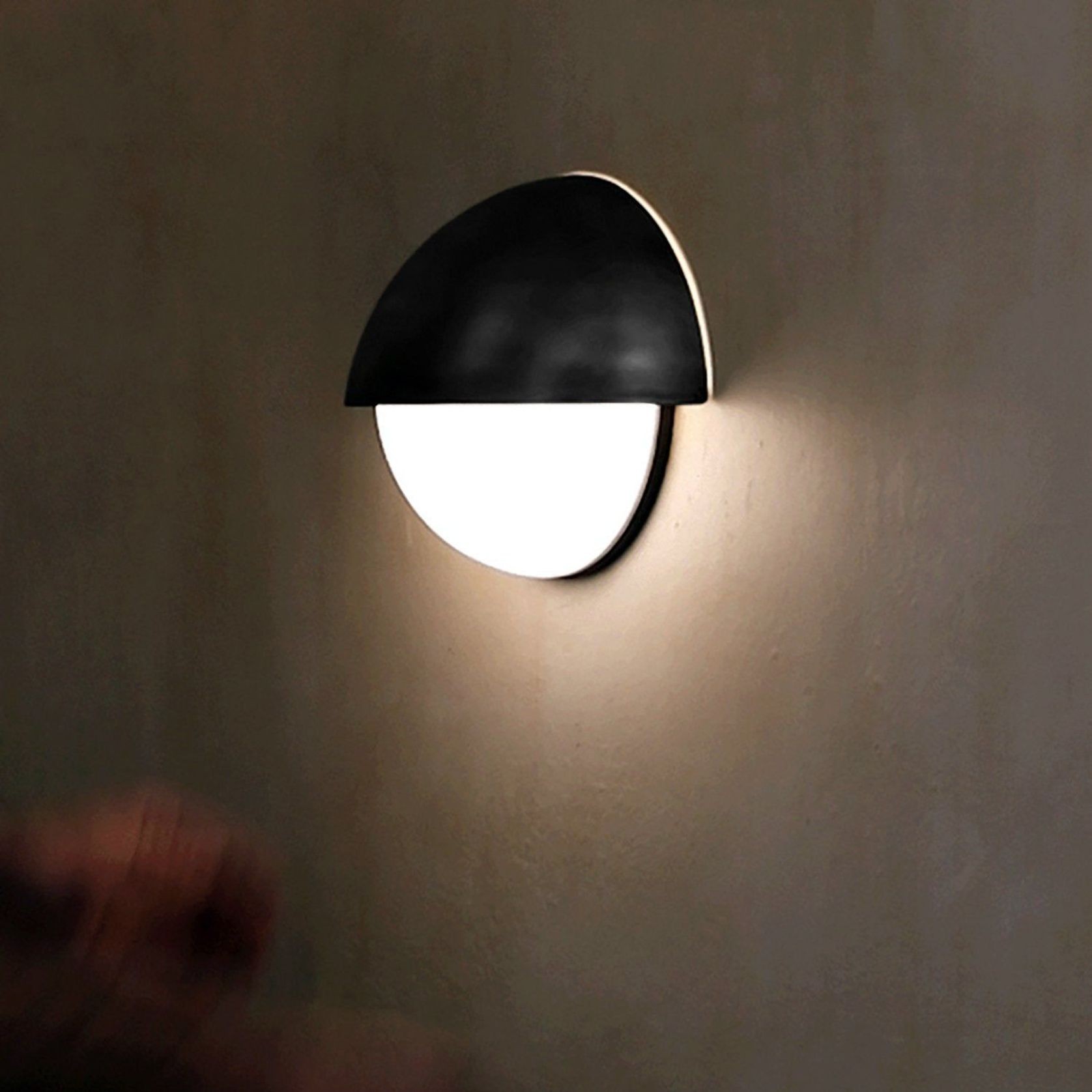 Lunar gallery detail image