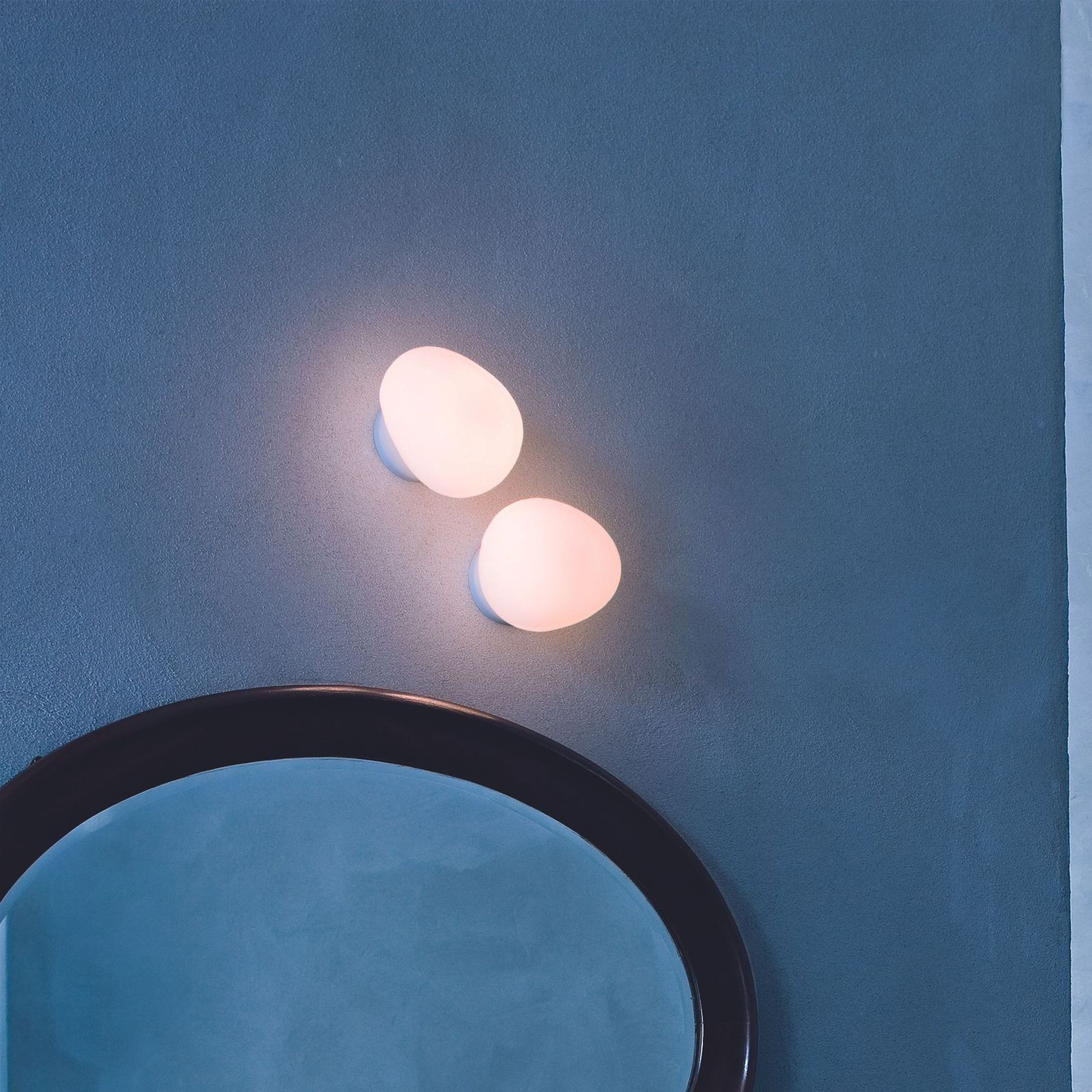 Gregg Ceiling/Wall Lamp - Glass gallery detail image