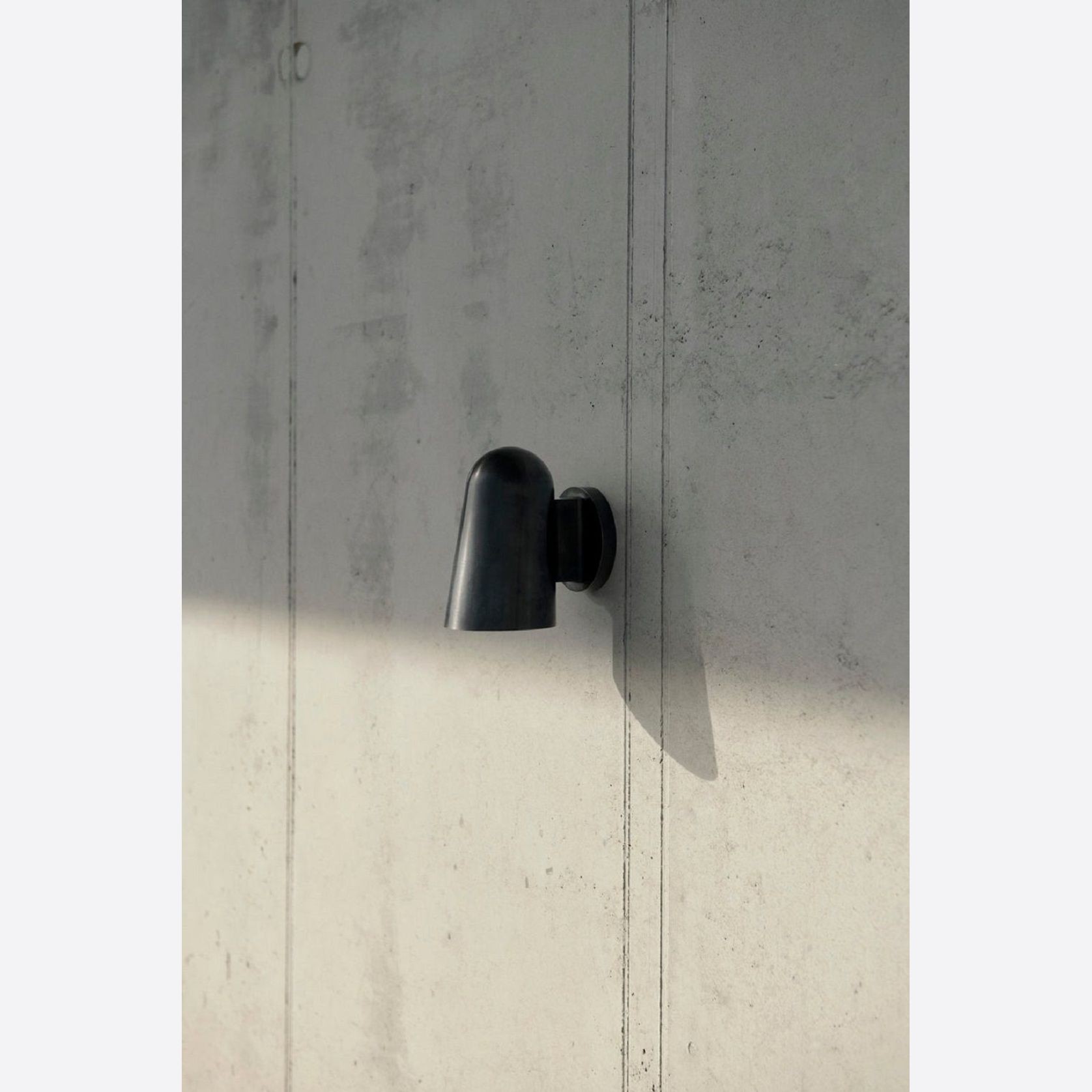 Solid SC105 Outdoor Wall lamp gallery detail image
