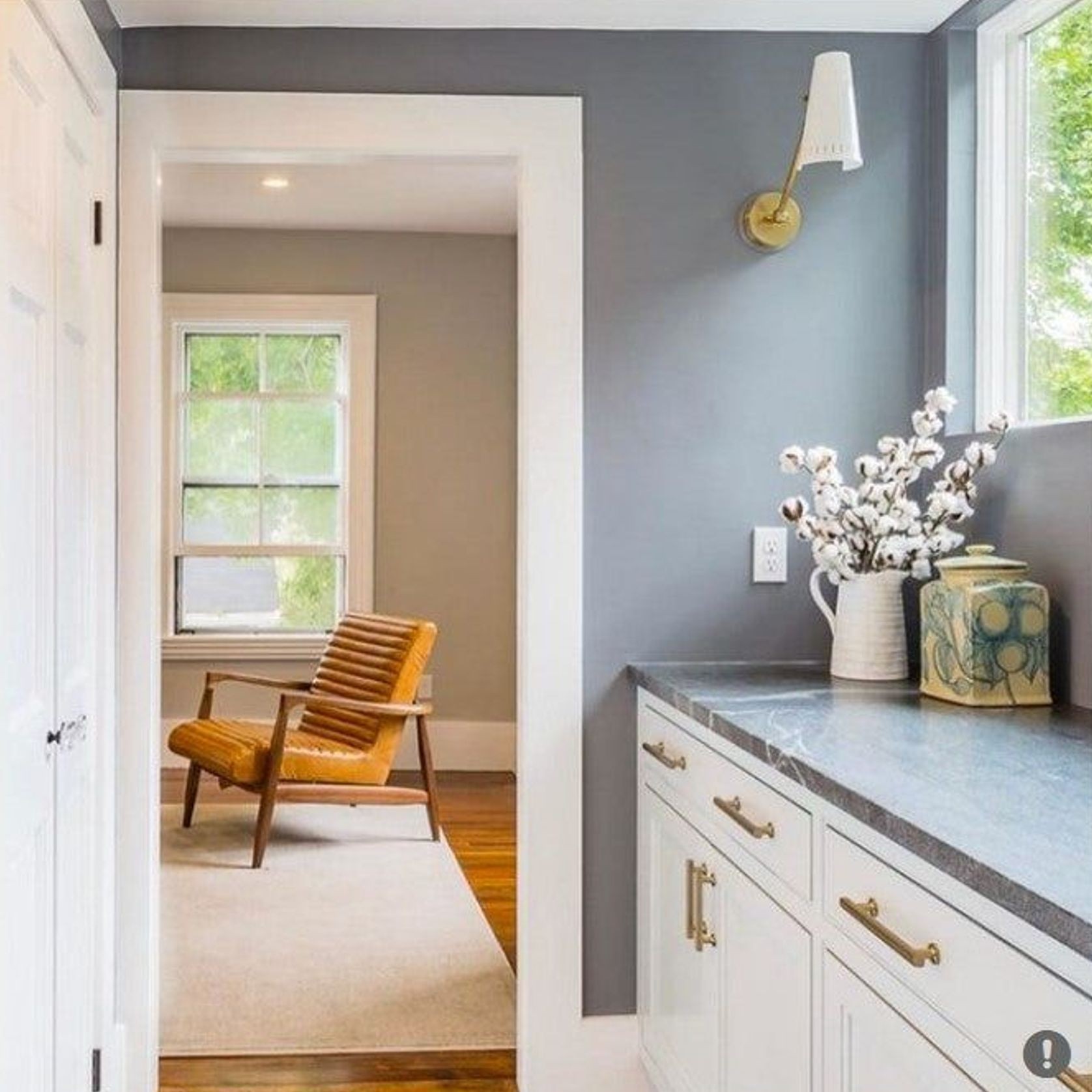 Visual Comfort Thomas O'Brien Antonio Wall Lamp gallery detail image