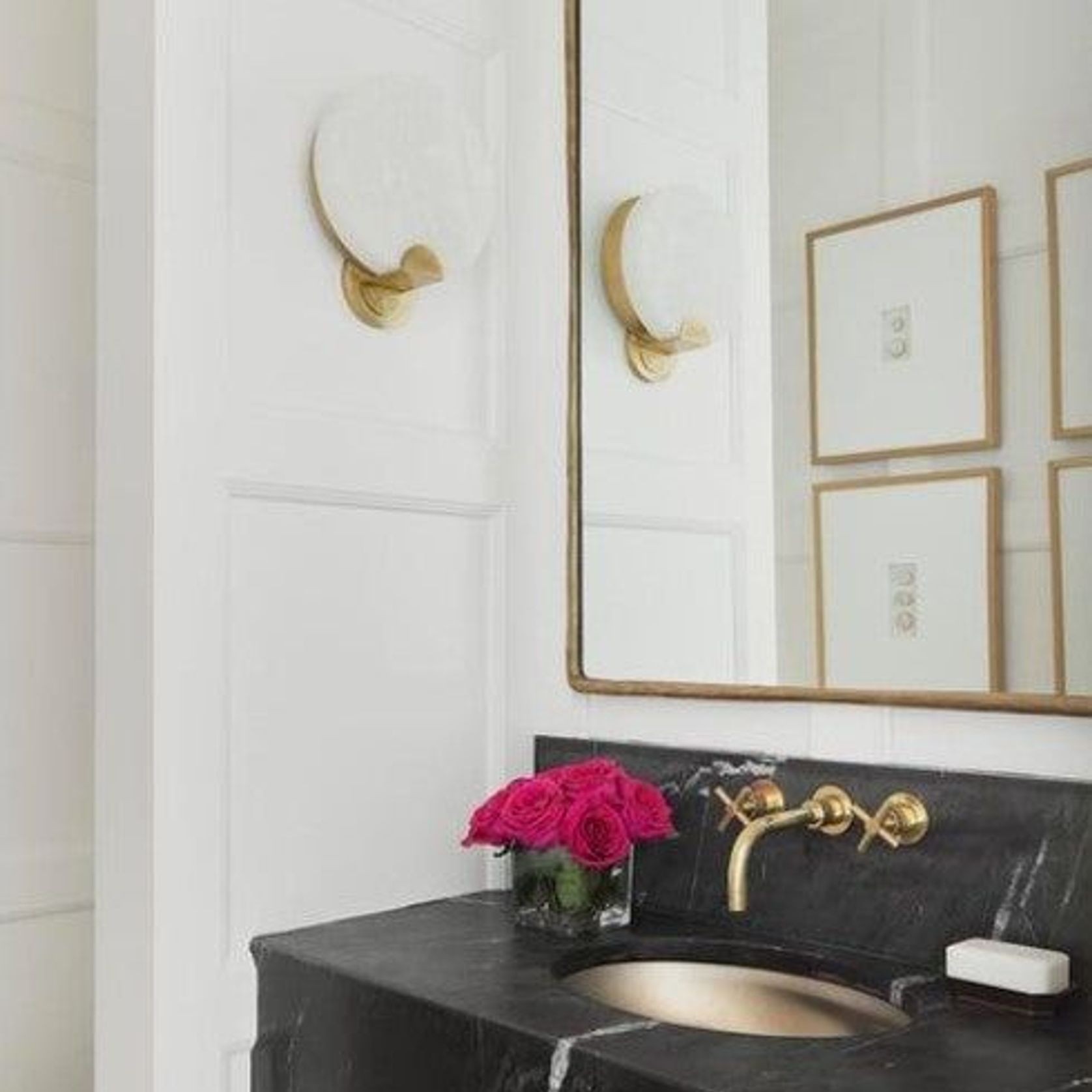 Visual Comfort AERIN Iveala Single Sconce gallery detail image