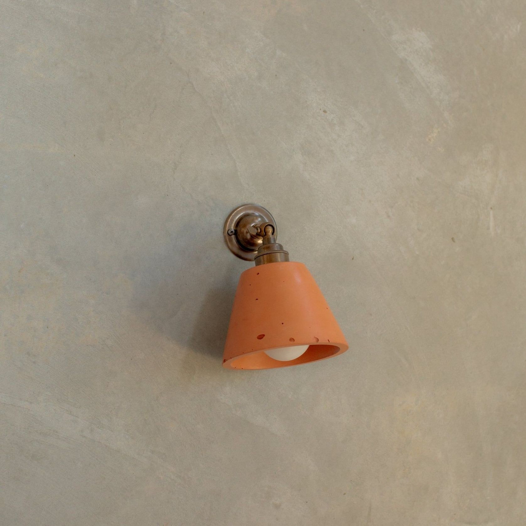 Mod wall light with knuckle gallery detail image