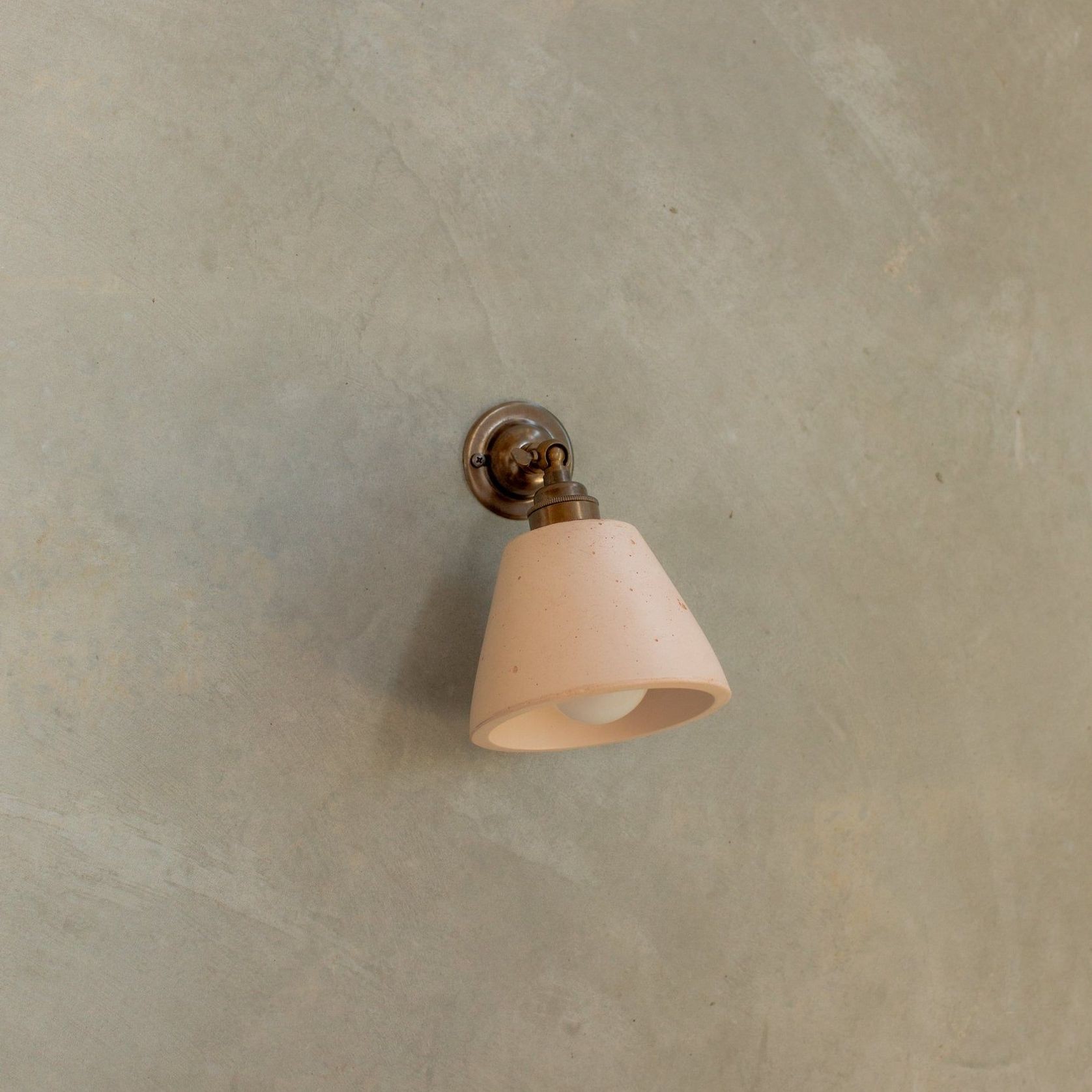 Mod wall light with knuckle gallery detail image