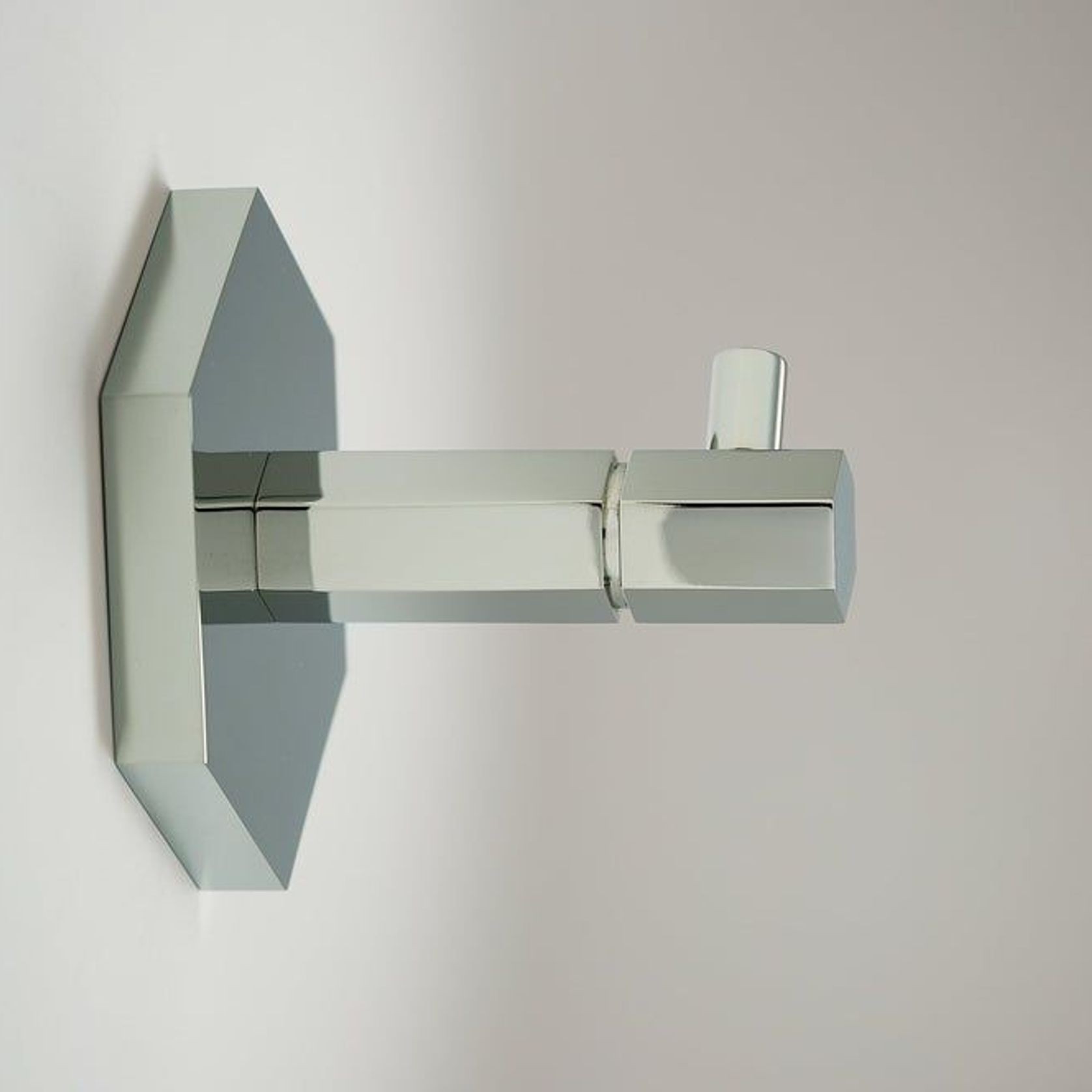 Facet H gallery detail image